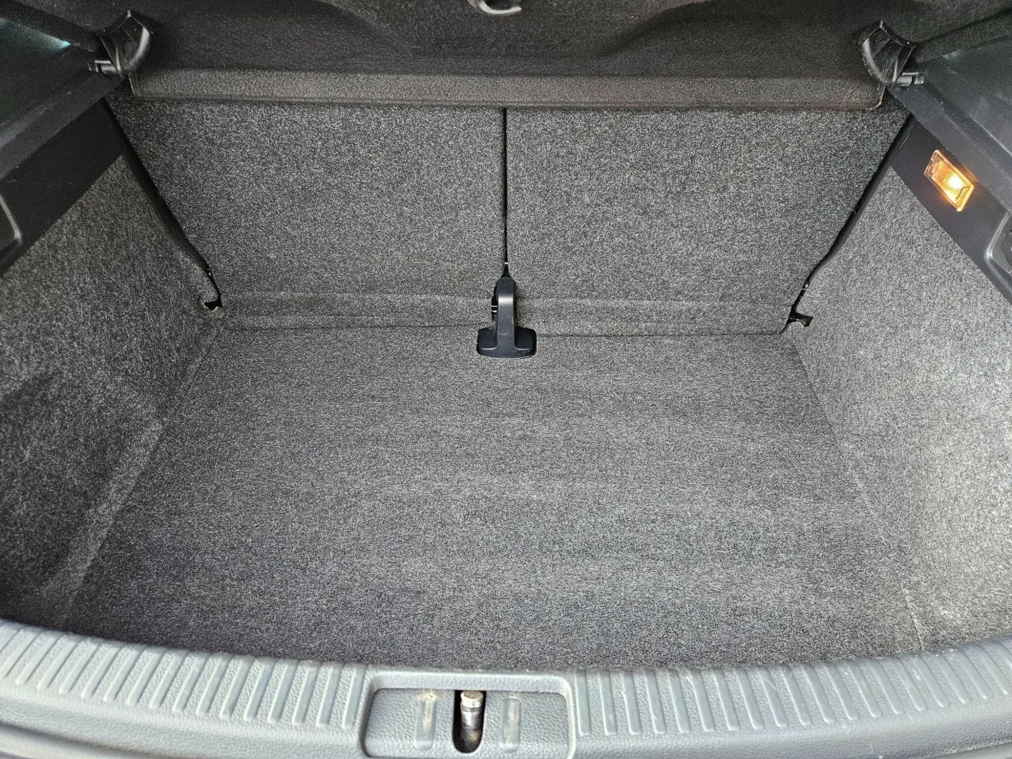 Volkswagen Scirocco Image 10 Volkswagen Scirocco Image 10