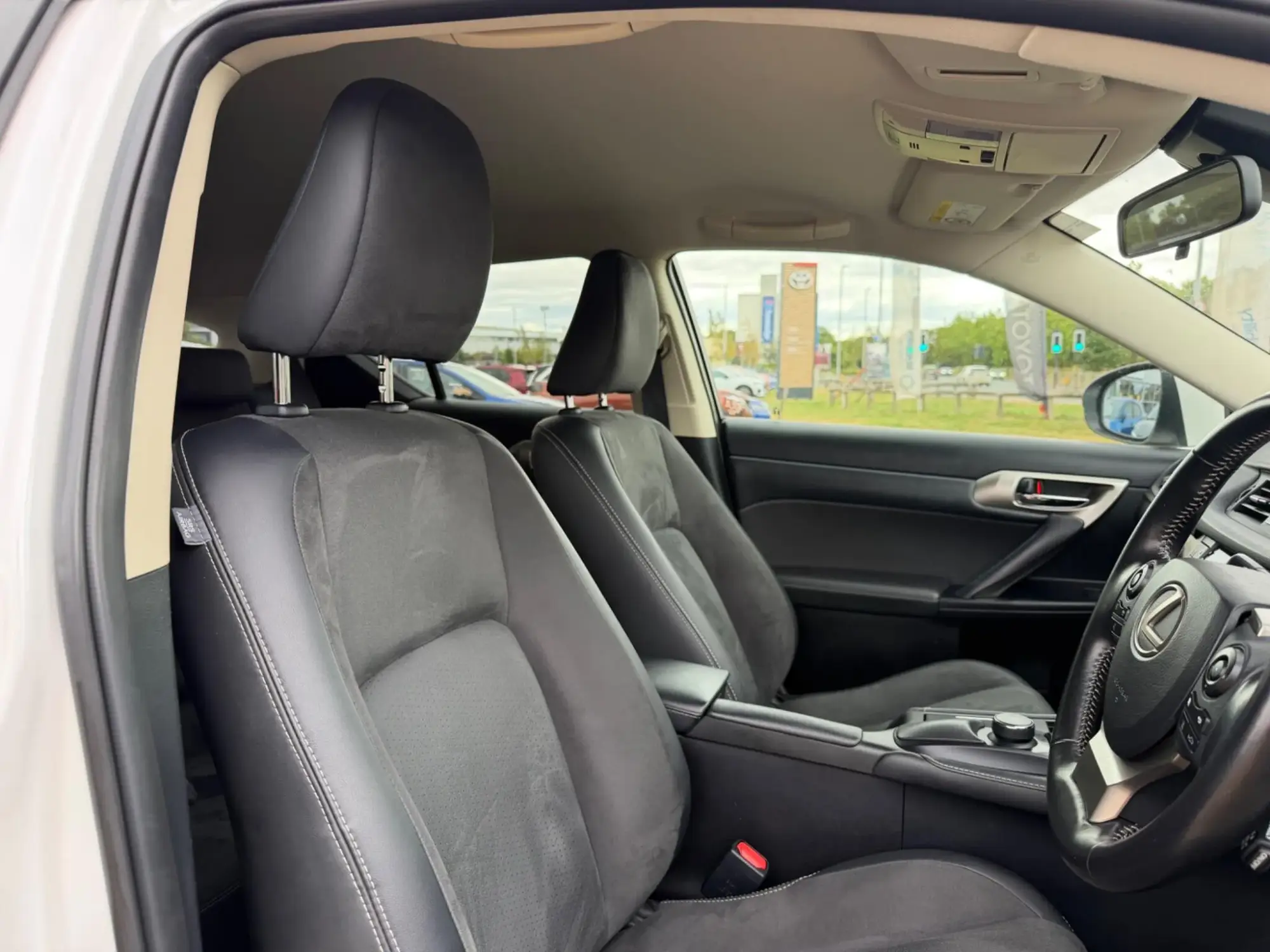 Lexus CT Image 12 Lexus CT Image 12