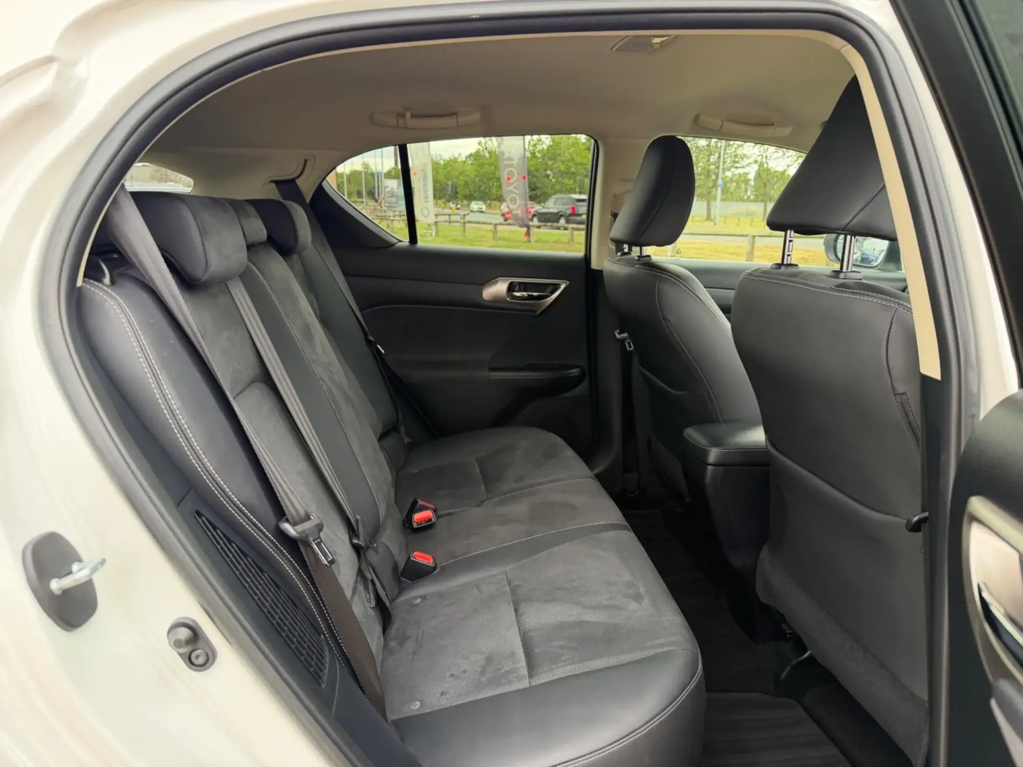 Lexus CT Image 16 Lexus CT Image 16