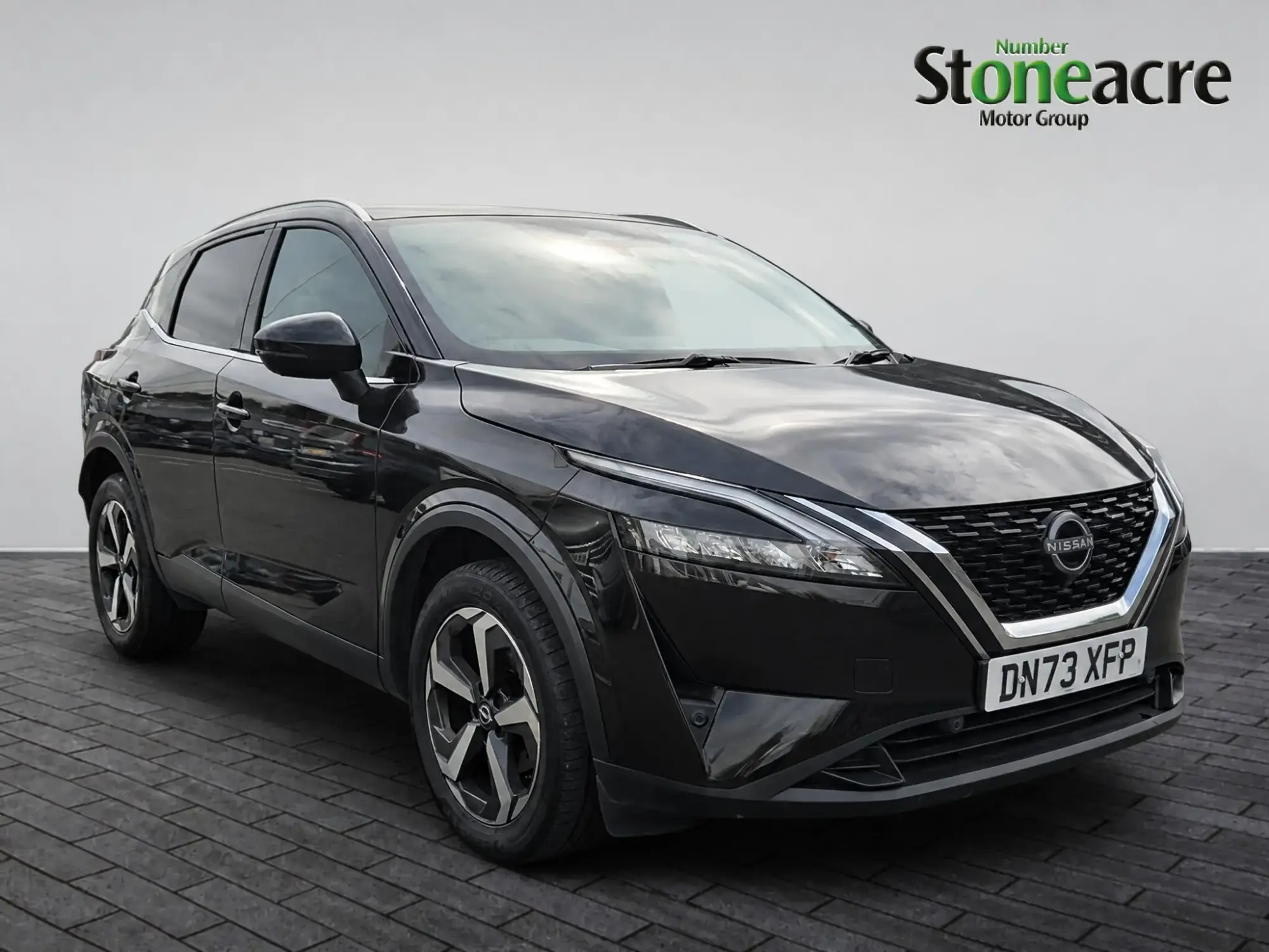 Nissan Qashqai 1.3 DiG-T MH N-Connecta 5dr DN73XFP Image 1