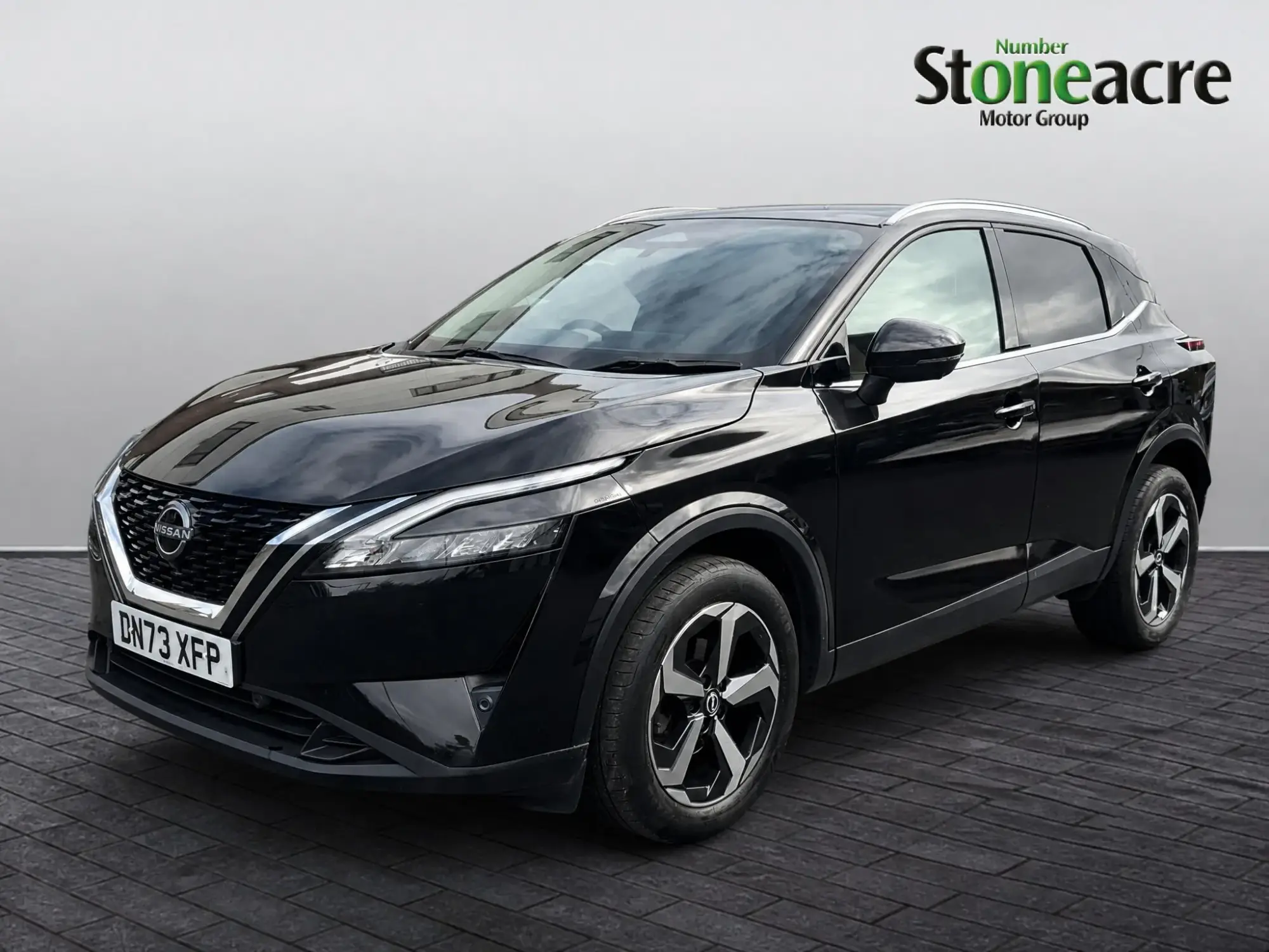 Nissan Qashqai 1.3 DiG-T MH N-Connecta 5dr DN73XFP Image 3