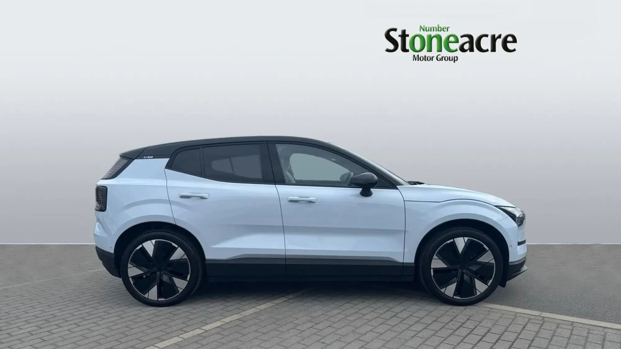 Volvo EX30 Single Motor Extended Range 69kWh Ultra Auto 5dr SK24XVO Image 3 Volvo EX30 Single Motor Extended Range 69kWh Ultra Auto 5dr SK24XVO Image 3