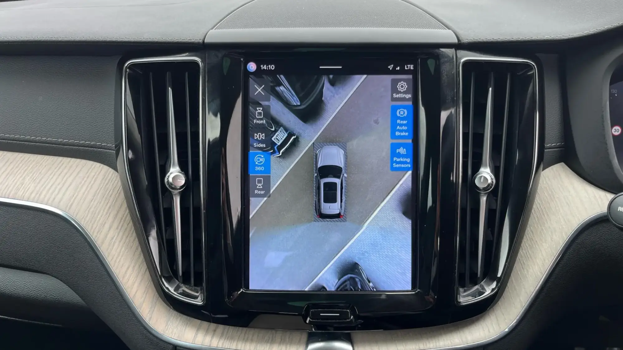 Volvo XC60 Image 18 Volvo XC60 Image 18