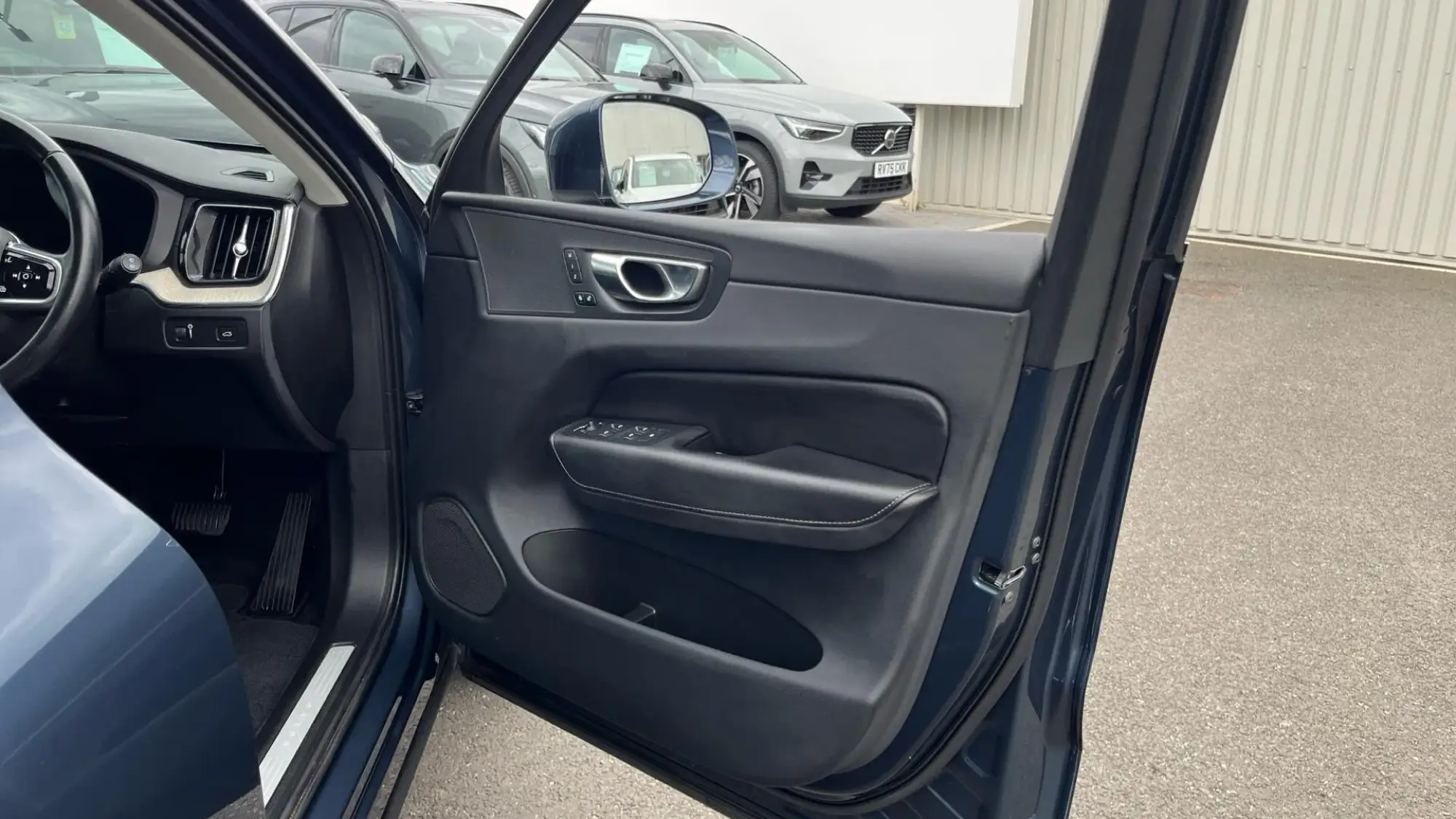 Volvo XC60 Image 28 Volvo XC60 Image 28