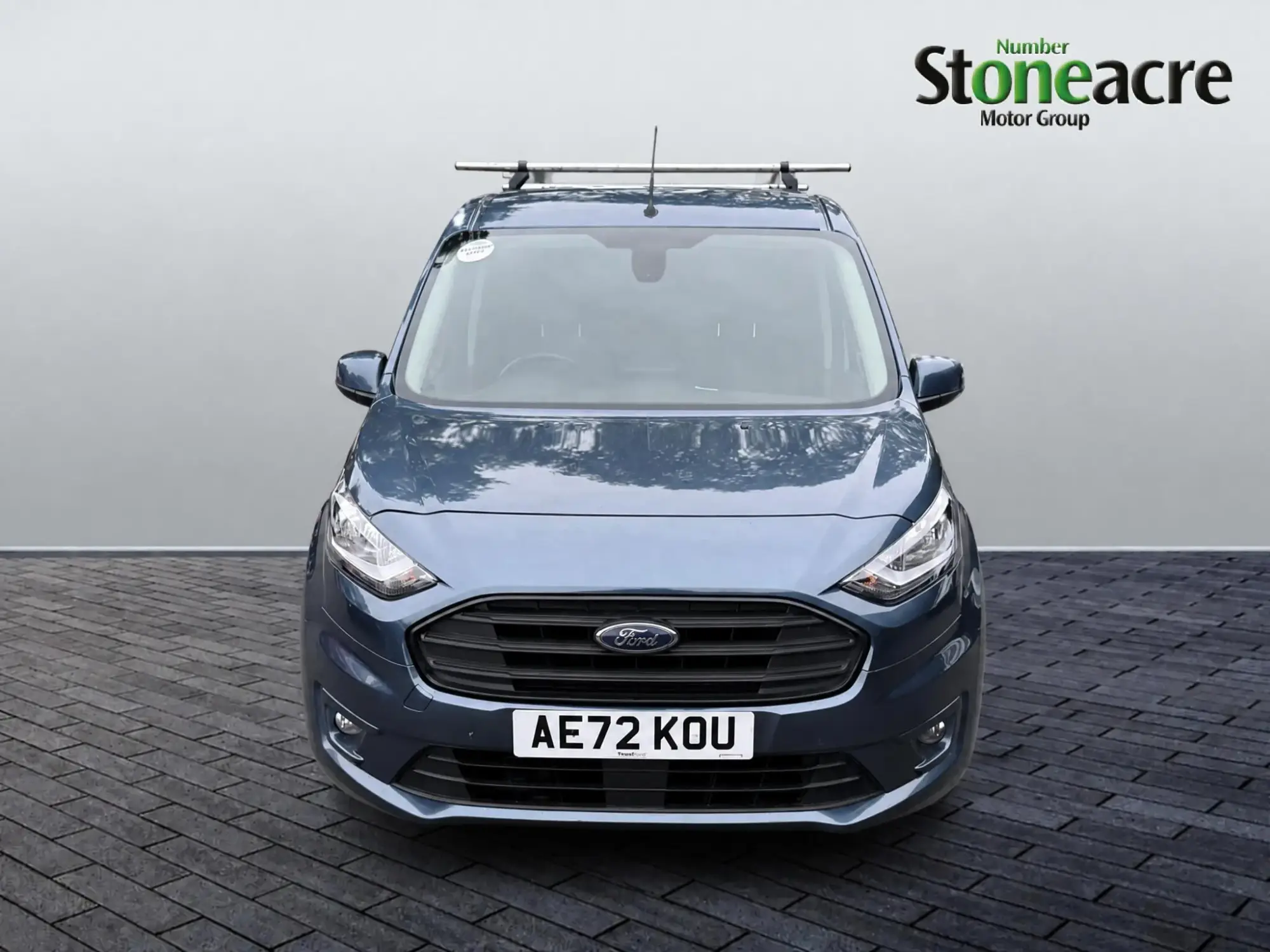 Ford Transit Connect 1.5 250 EcoBlue Limited L2 Euro 6 (s/s) 5dr AE72KOU Image 2