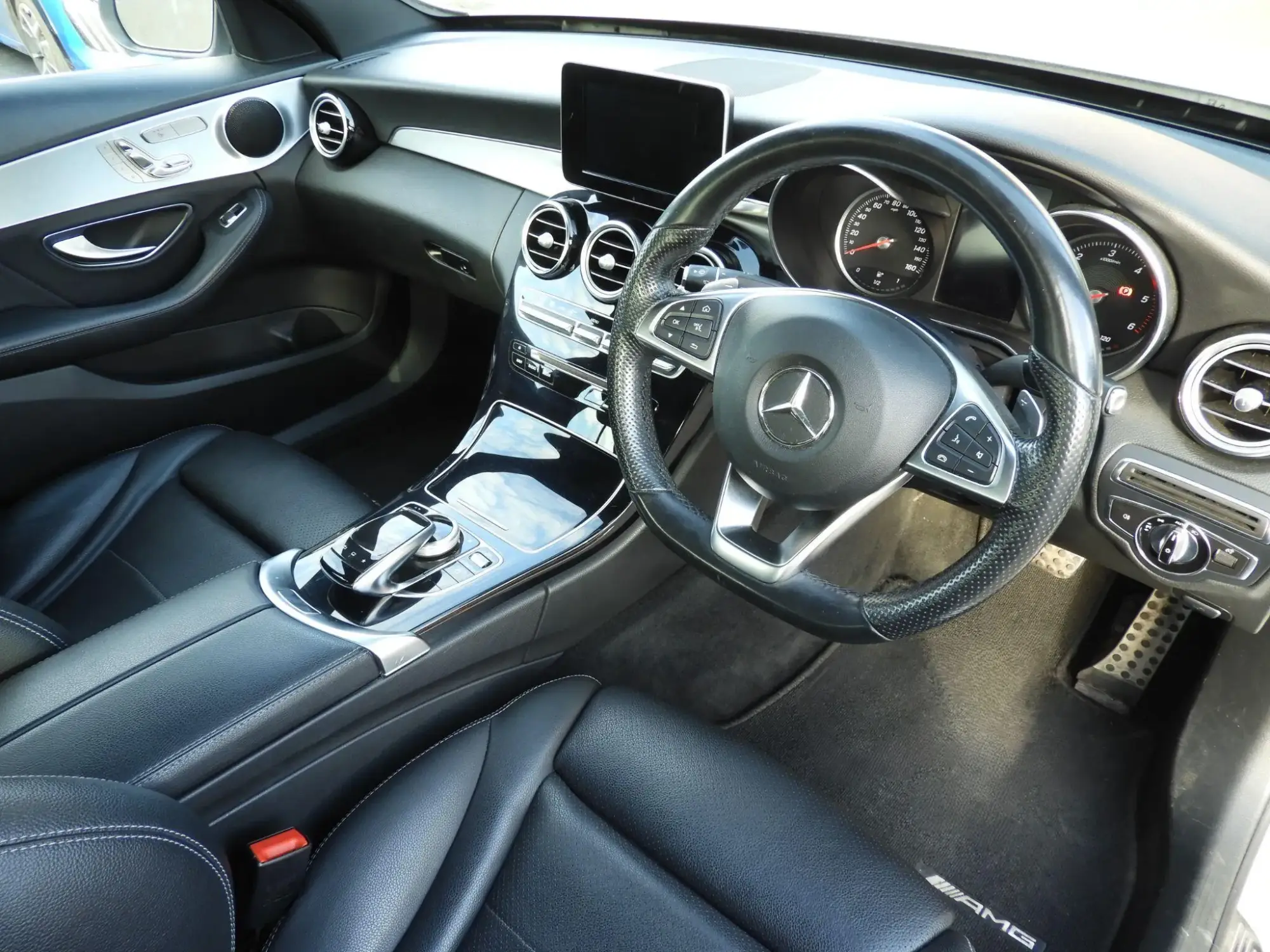 Mercedes-Benz C-Class Image 10 Mercedes-Benz C-Class Image 10