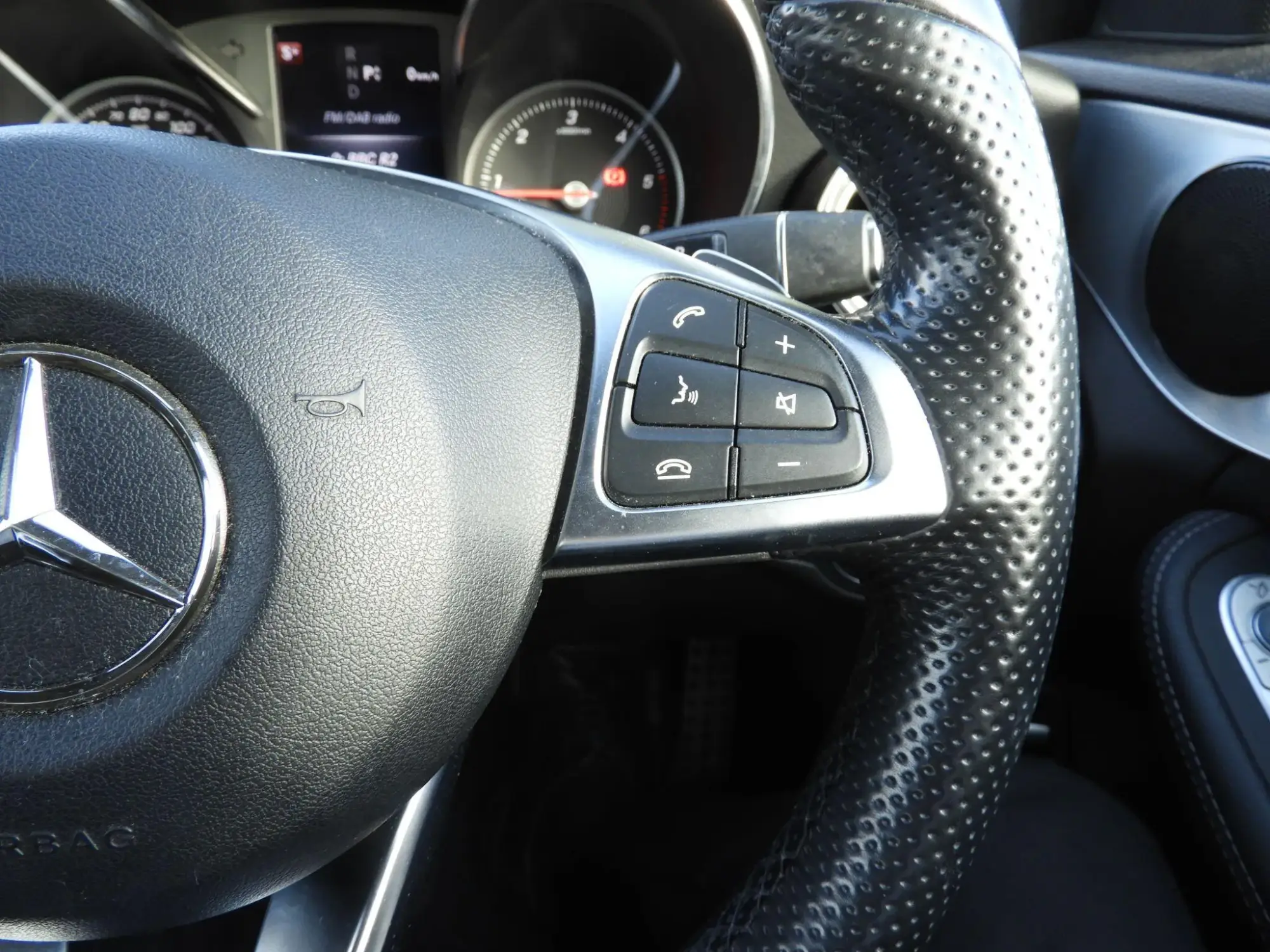 Mercedes-Benz C-Class Image 16 Mercedes-Benz C-Class Image 16
