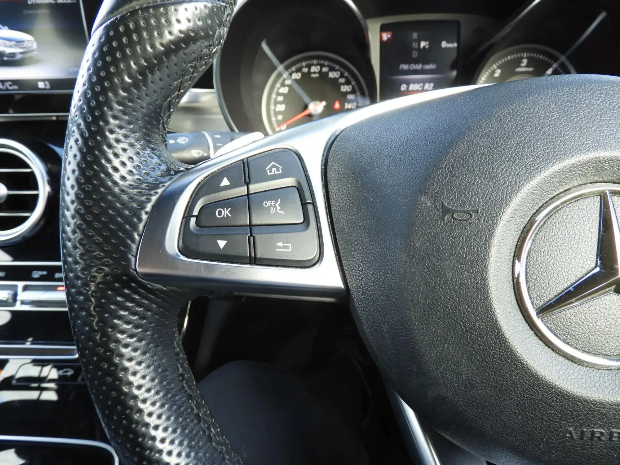 Mercedes-Benz C-Class Image 17 Mercedes-Benz C-Class Image 17