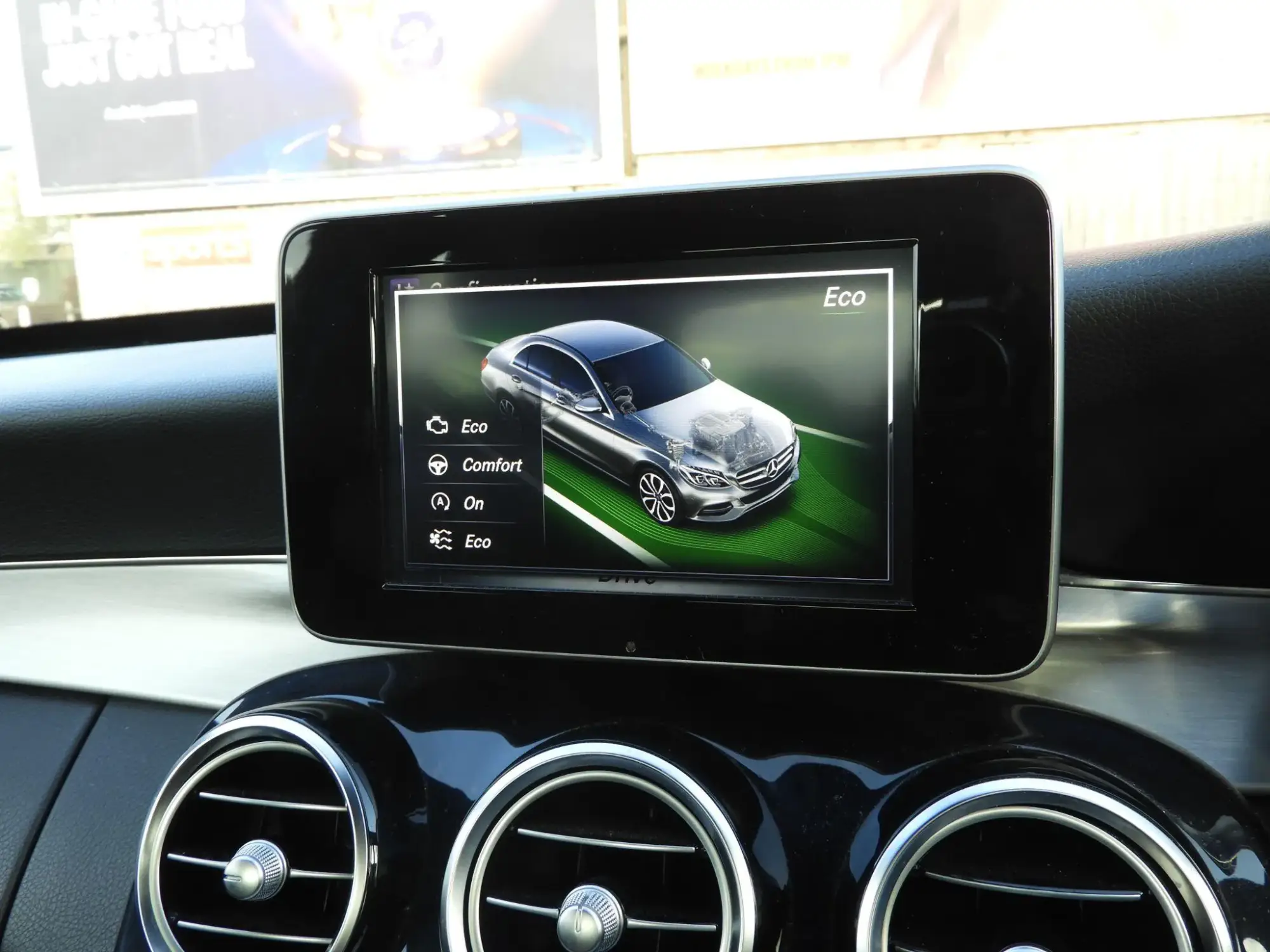 Mercedes-Benz C-Class Image 28 Mercedes-Benz C-Class Image 28