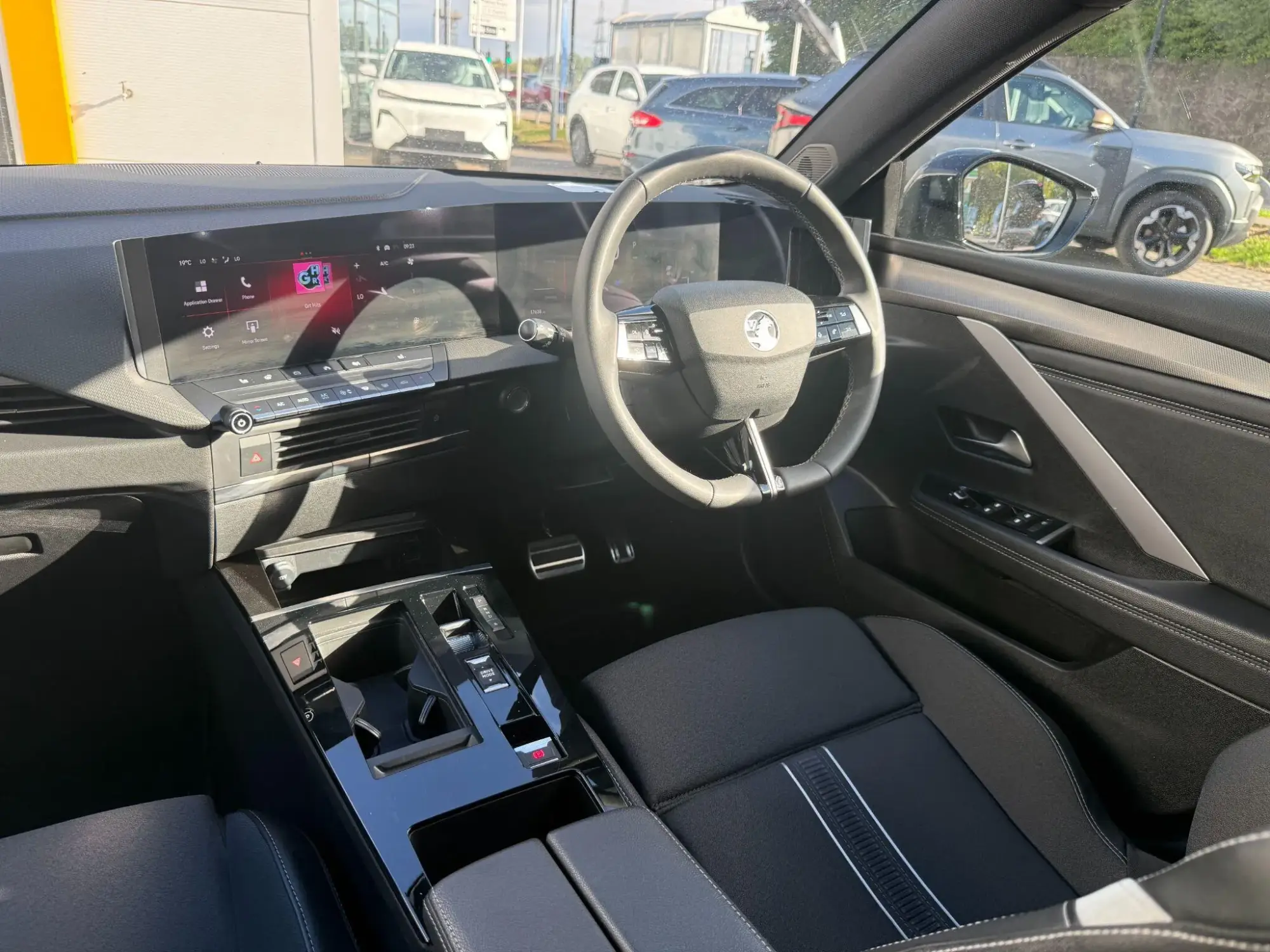 Vauxhall Astra Electric Image 14