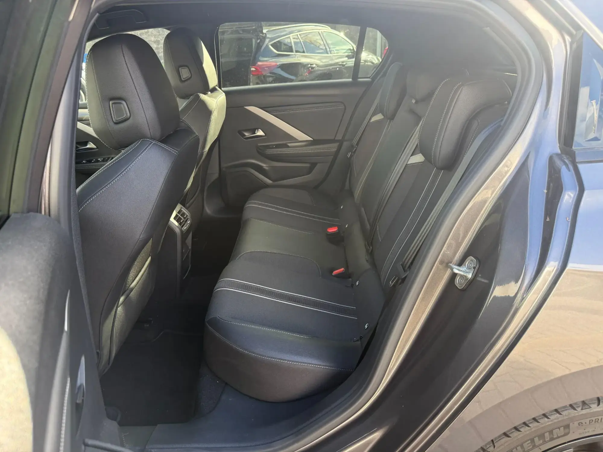 Vauxhall Astra Electric Image 19