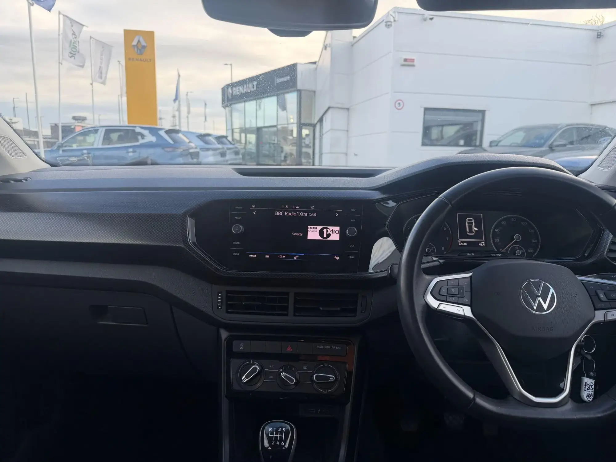 Volkswagen T-Cross Image 12