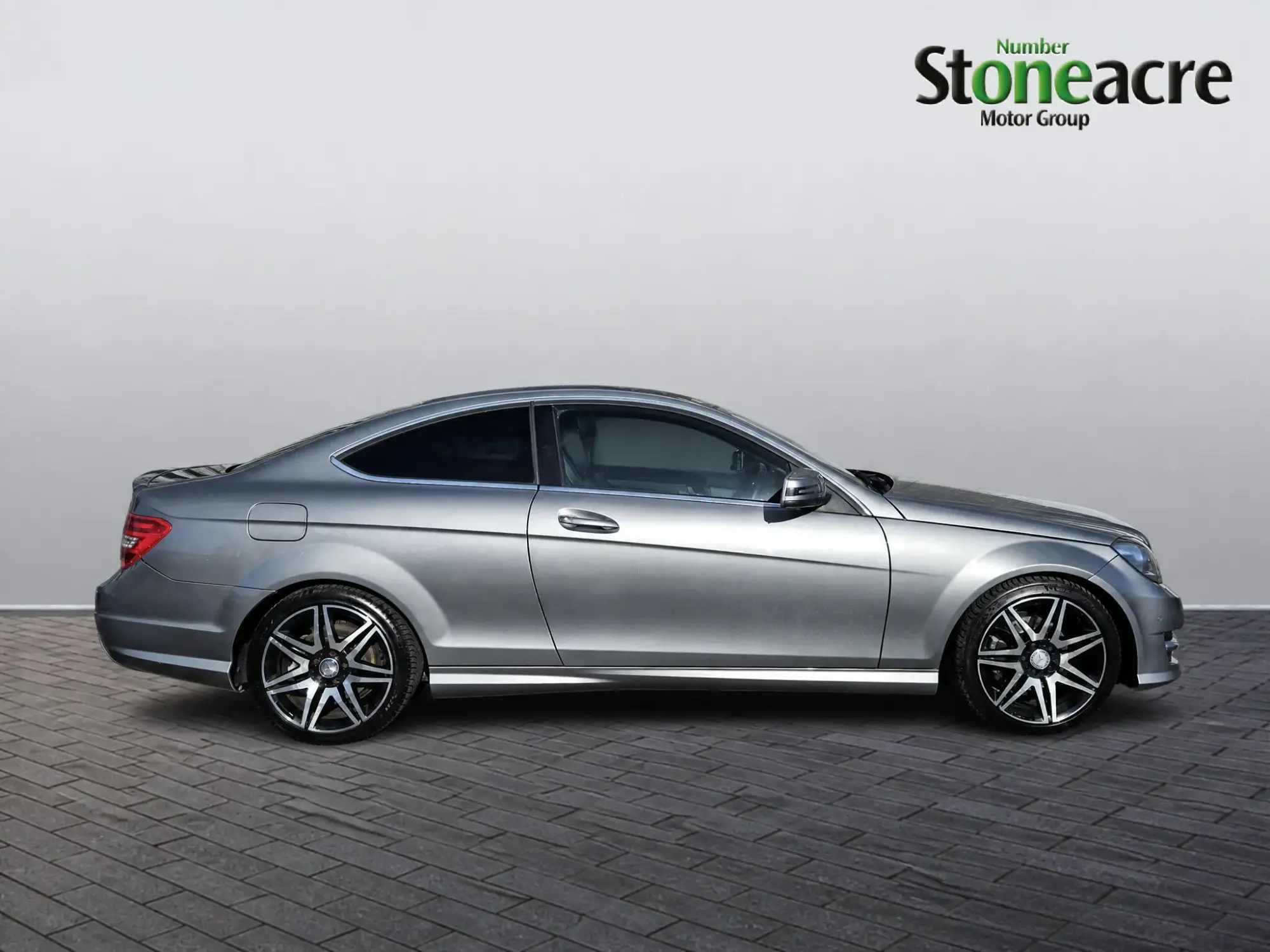 Mercedes-Benz C-Class 2.1 C250 CDI BlueEfficiency AMG Sport Plus G-Tronic+ Euro 5 (s/s) 2dr OE62EJV Image 2