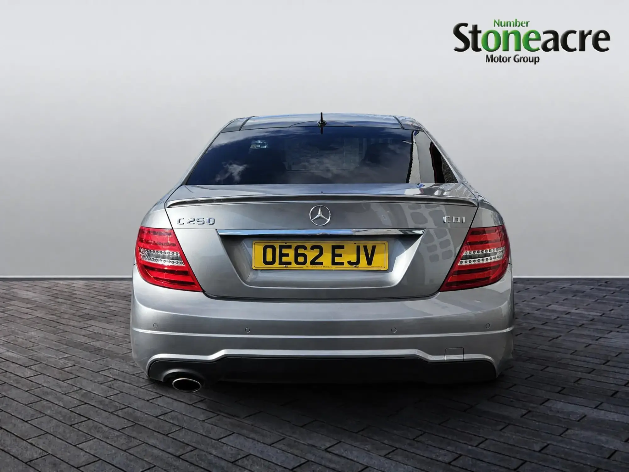 Mercedes-Benz C-Class Image 4