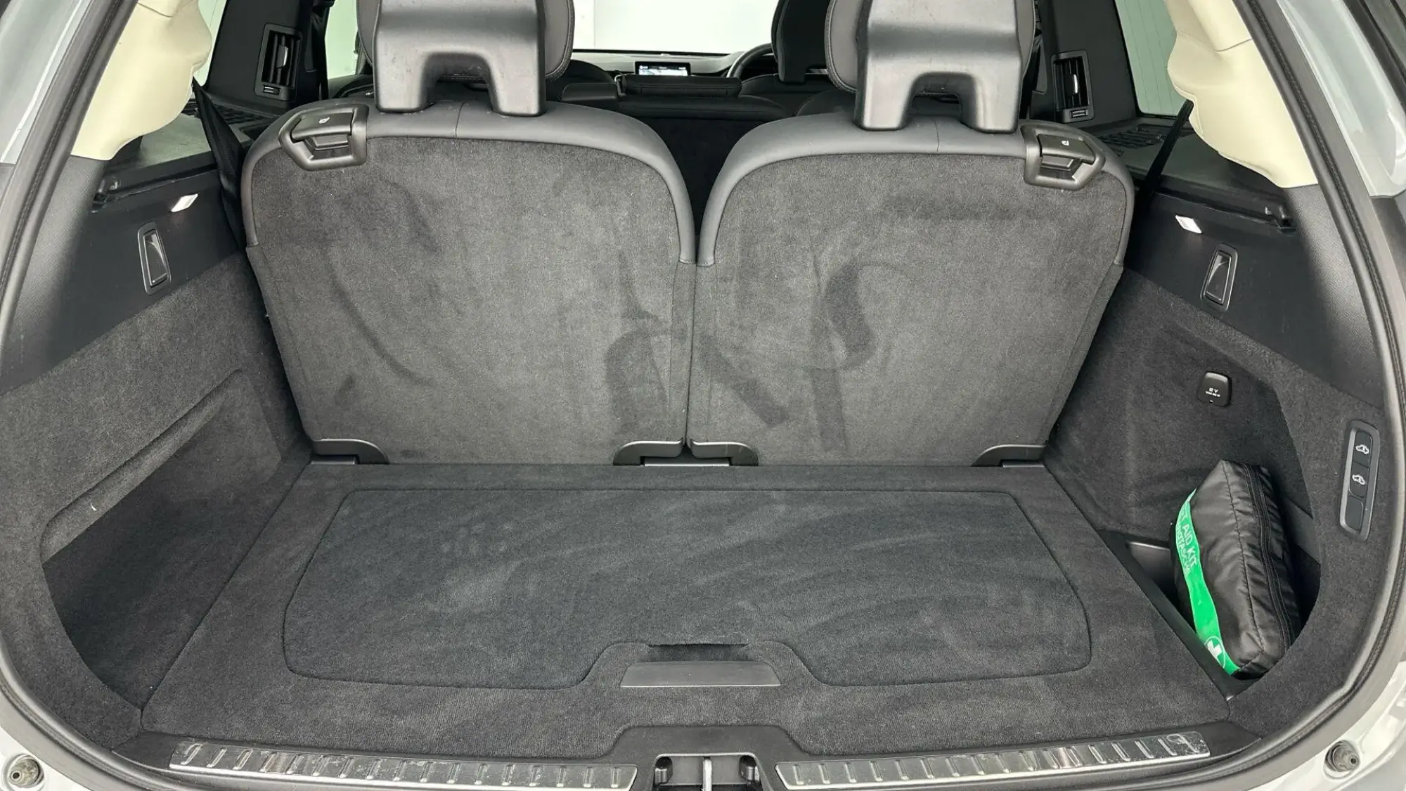 Volvo XC90 Plug-In Hybrid Image 17 Volvo XC90 Plug-In Hybrid Image 17