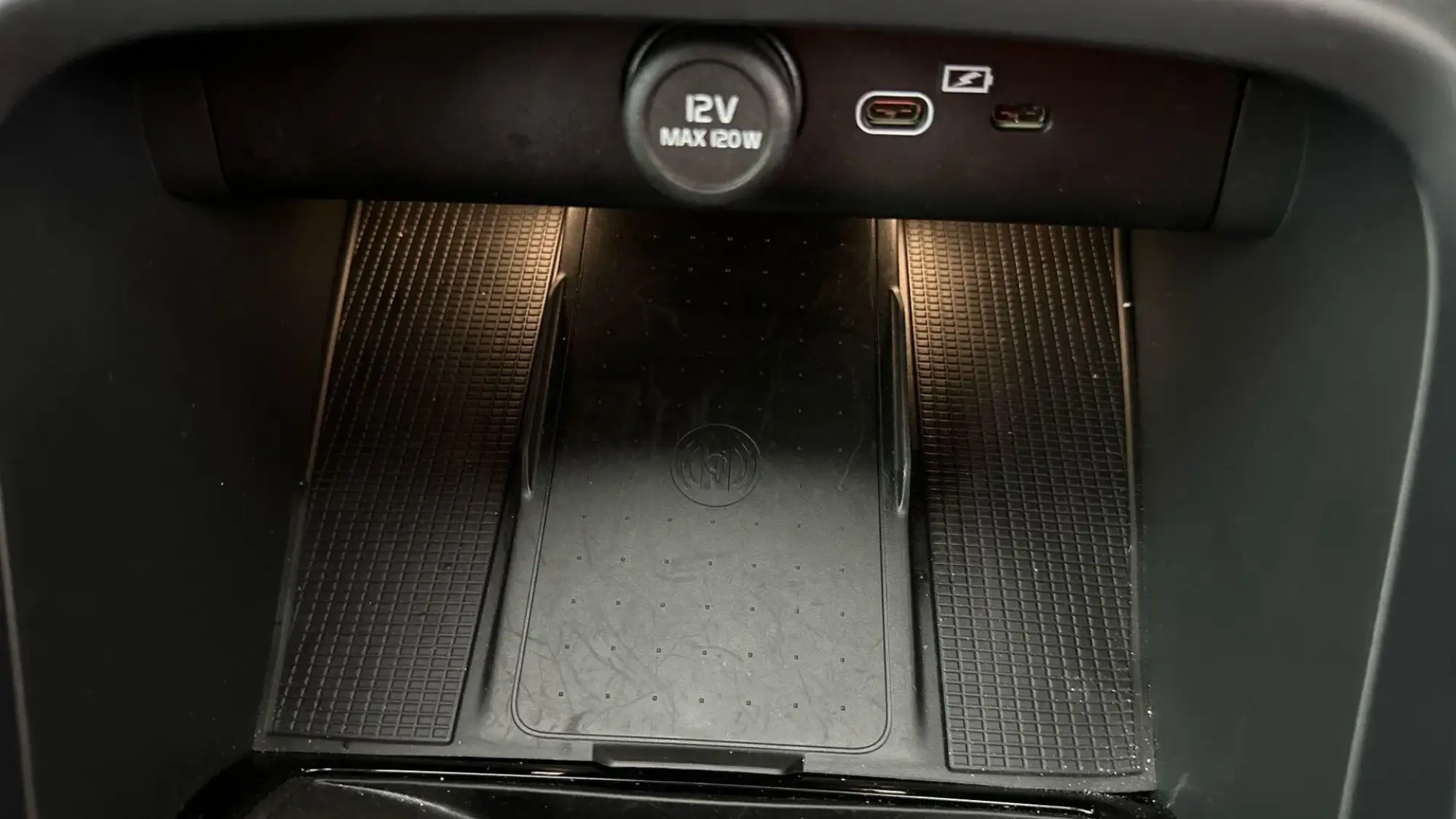 Volvo XC40 Image 23
