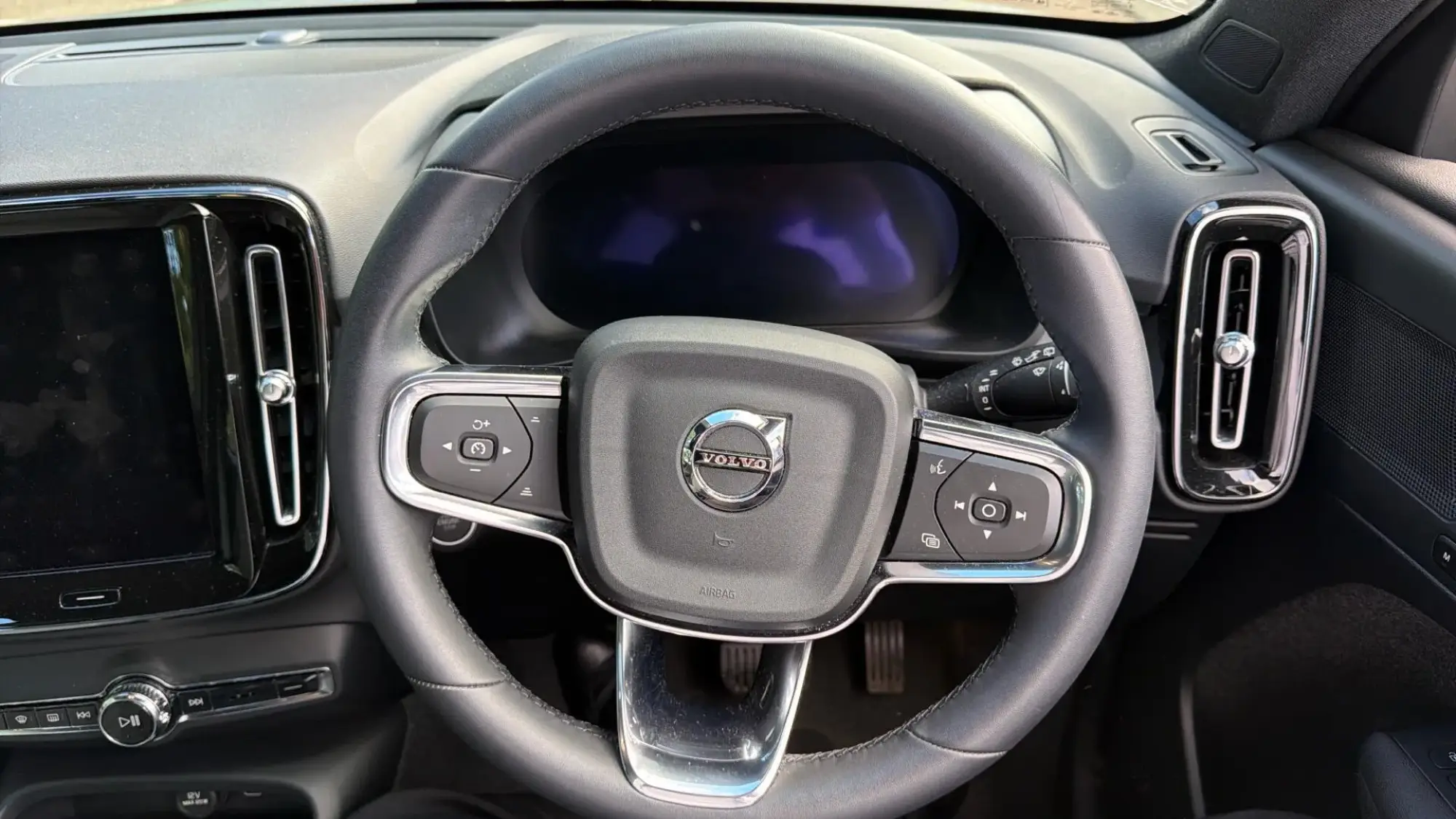 Volvo XC40 Image 10