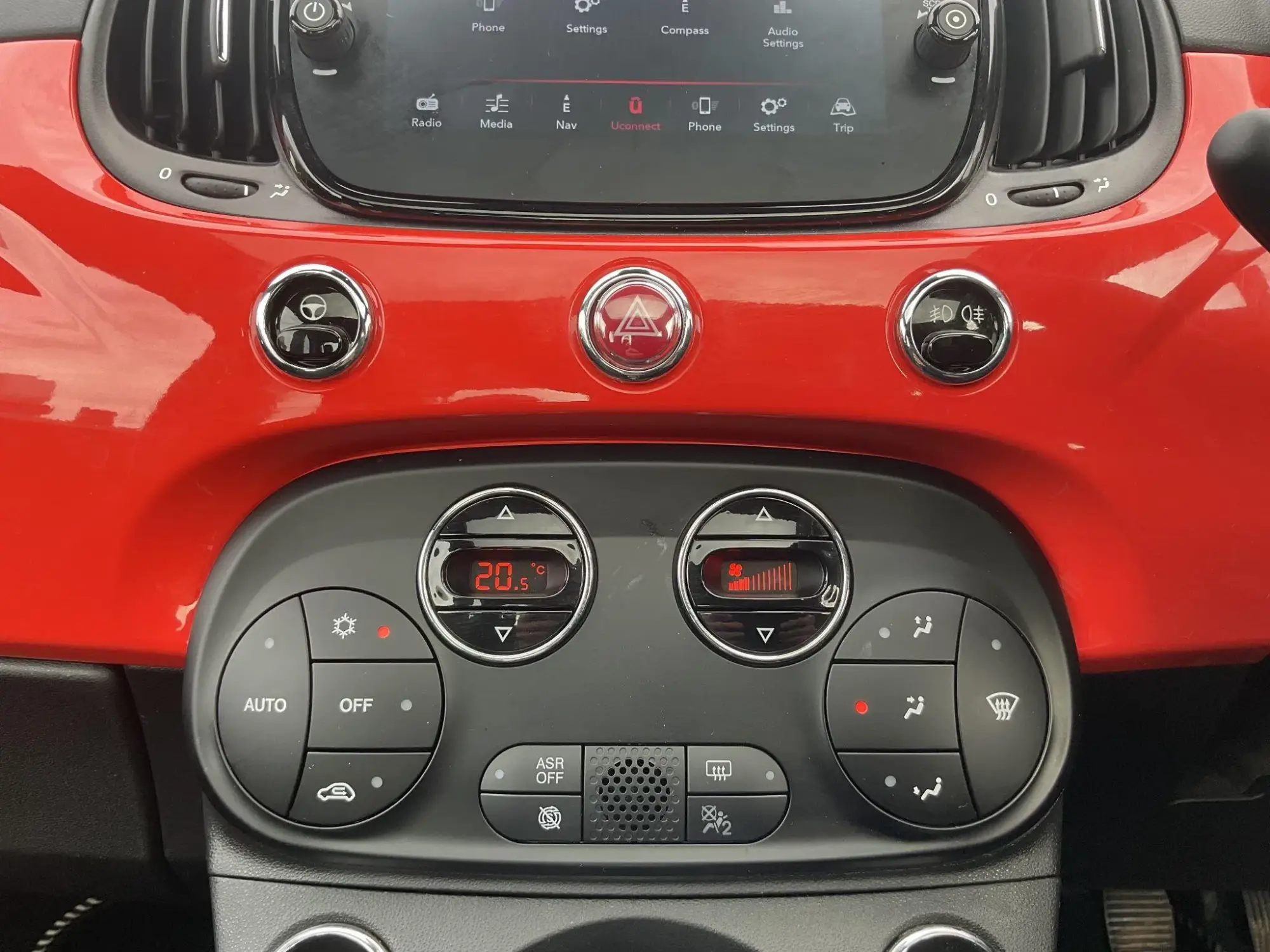 Fiat 500 Hybrid Image 23 Fiat 500 Hybrid Image 23