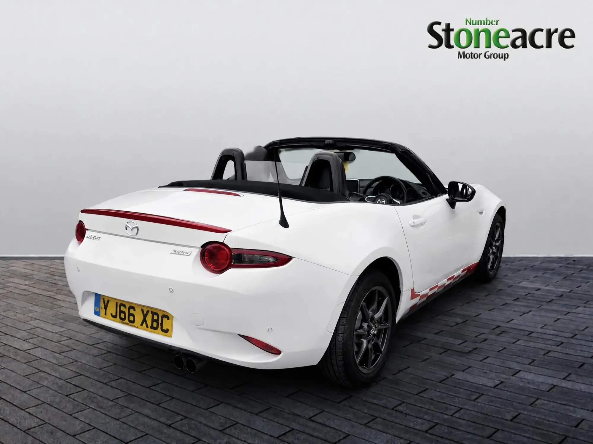 Mazda MX-5 1.5 SKYACTIV-G Icon Euro 6 2dr YJ66XBC Image 3 Mazda MX-5 1.5 SKYACTIV-G Icon Euro 6 2dr YJ66XBC Image 3