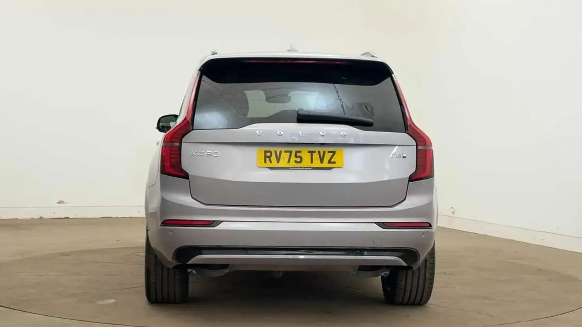 Volvo XC90 Plug-In Hybrid Image 4 Volvo XC90 Plug-In Hybrid Image 4