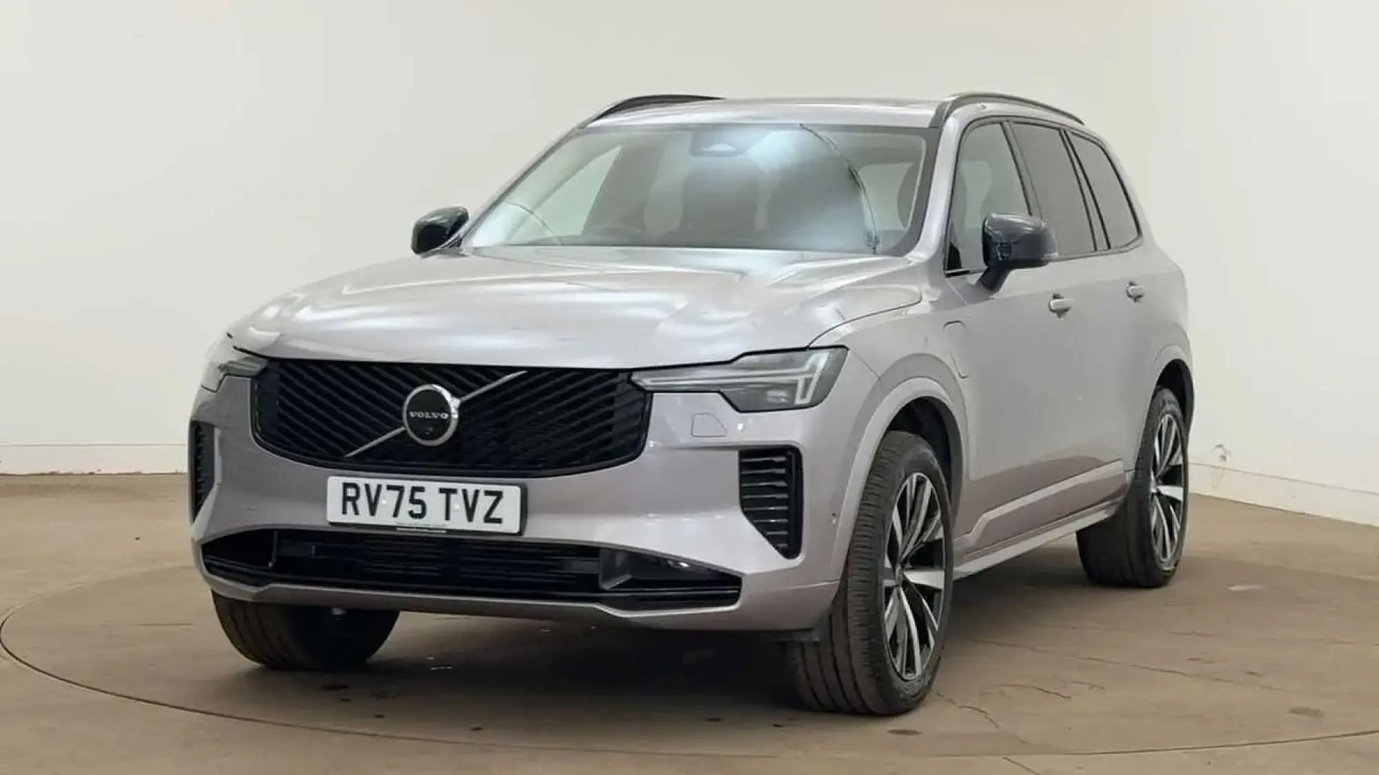 Volvo XC90 Plug-In Hybrid Image 7 Volvo XC90 Plug-In Hybrid Image 7