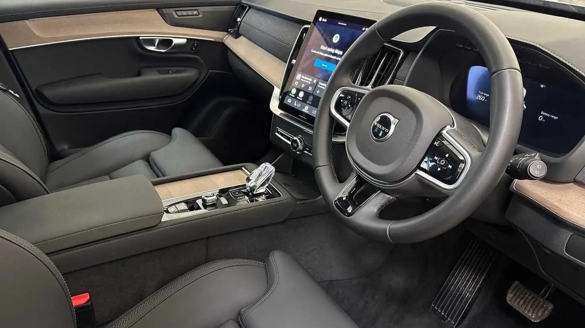 Volvo XC90 Plug-In Hybrid Image 9 Volvo XC90 Plug-In Hybrid Image 9