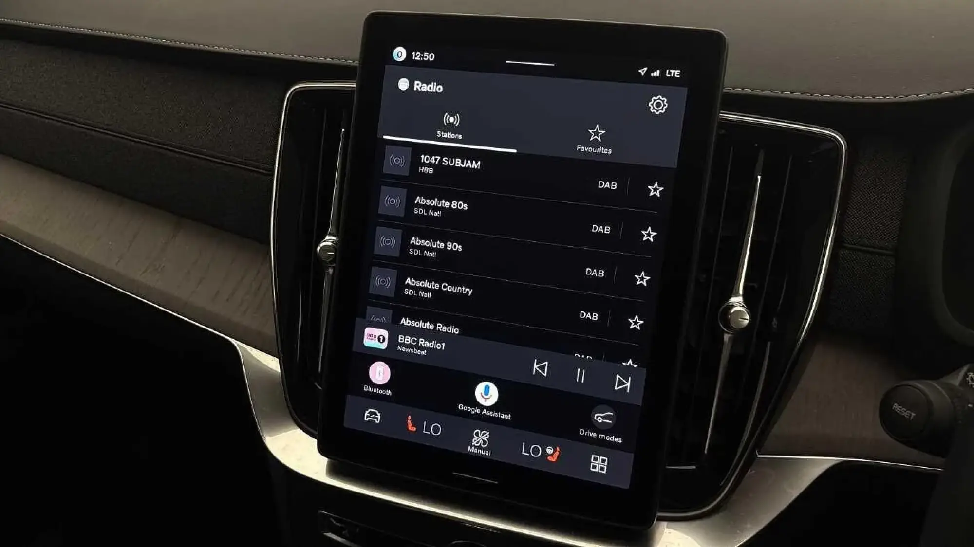 Volvo XC90 Plug-In Hybrid Image 36 Volvo XC90 Plug-In Hybrid Image 36
