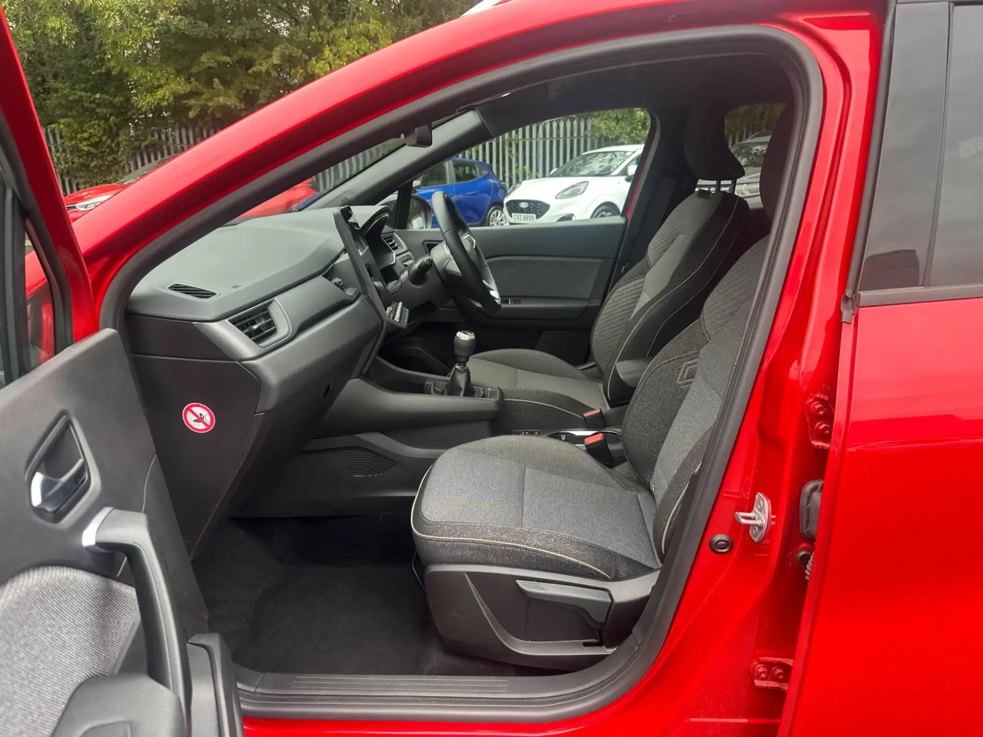 Renault Captur Image 11 Renault Captur Image 11