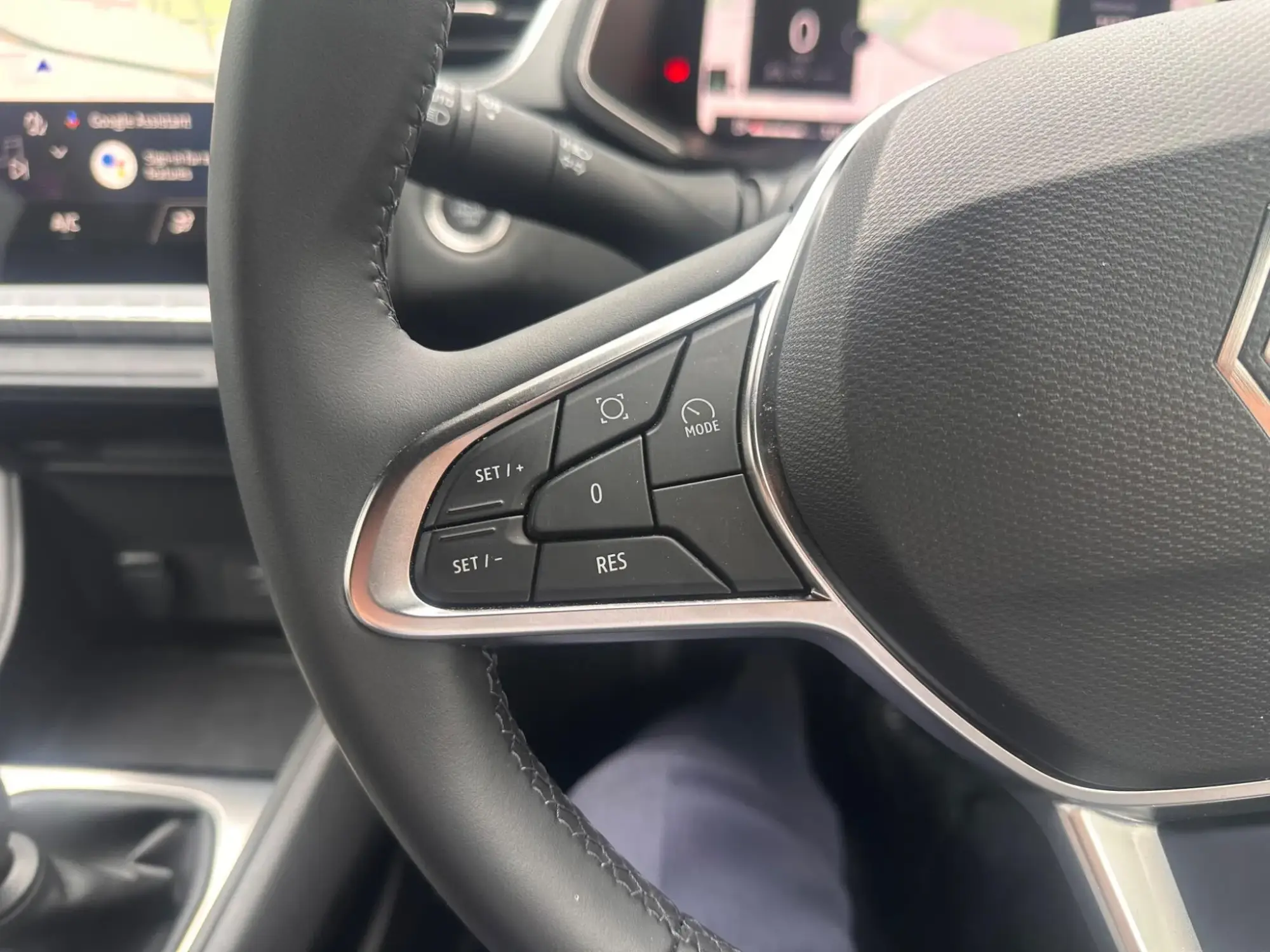 Renault Captur Image 18 Renault Captur Image 18