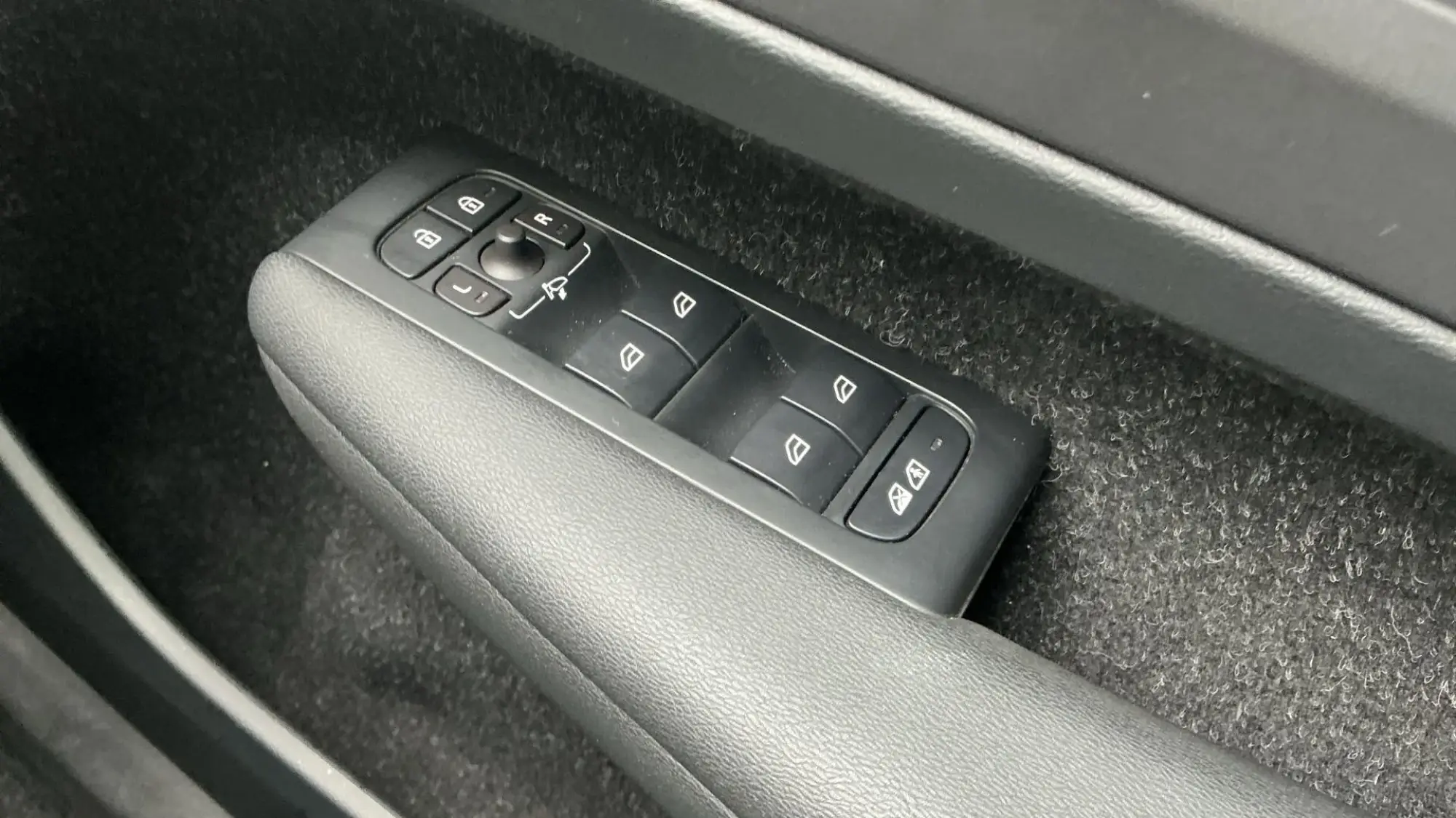 Volvo XC40 Image 24 Volvo XC40 Image 24