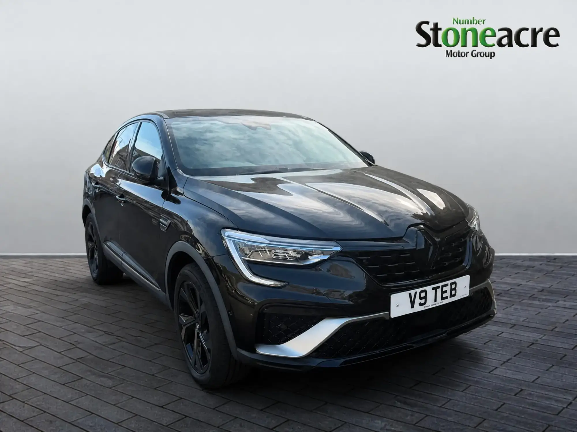 Renault Arkana E-Tech 1.6 E-Tech full hybrid 145 Engineered 5dr Auto V9TEB Image 1 Renault Arkana E-Tech 1.6 E-Tech full hybrid 145 Engineered 5dr Auto V9TEB Image 1