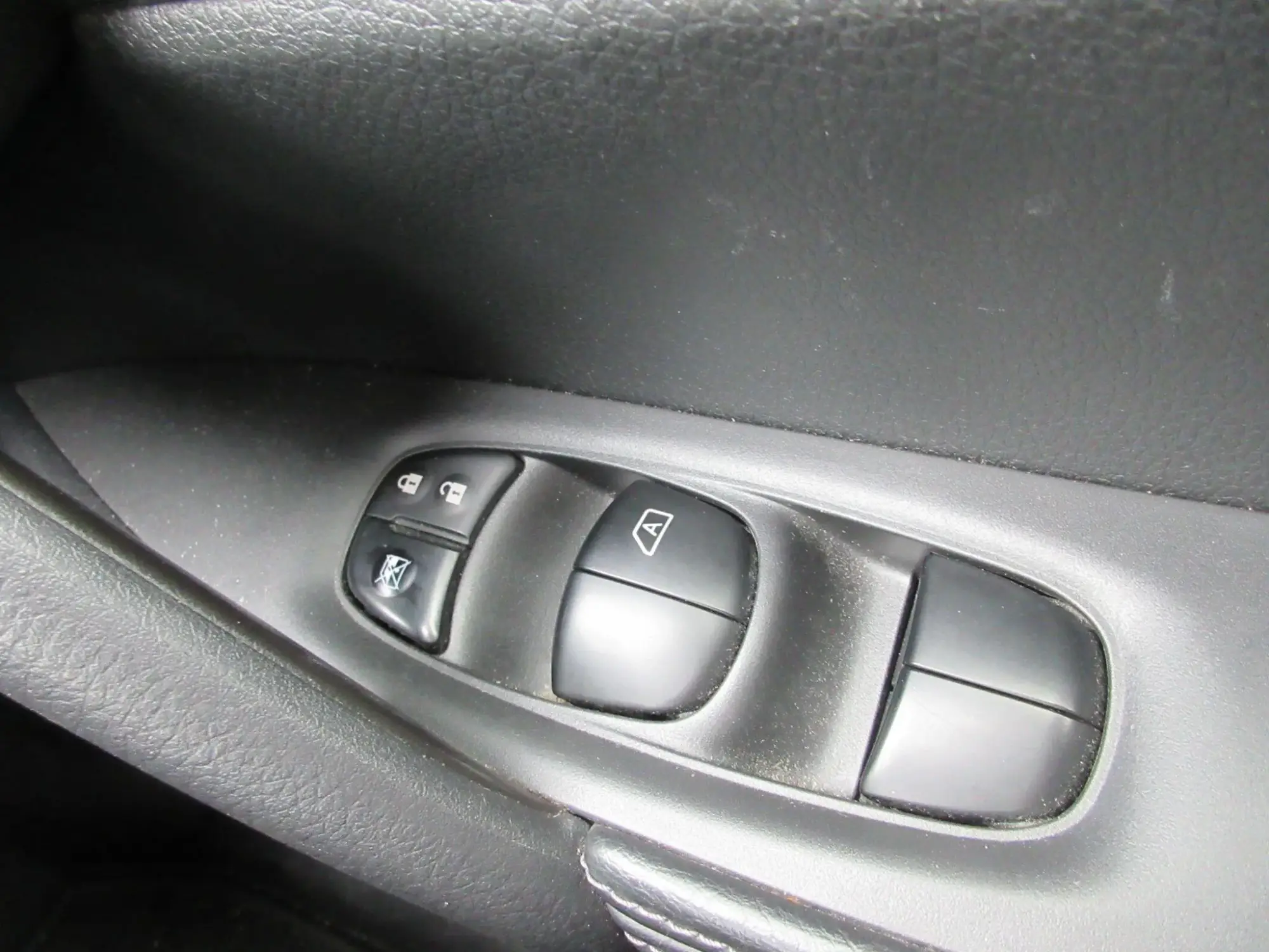 Nissan X-Trail Image 43 Nissan X-Trail Image 43