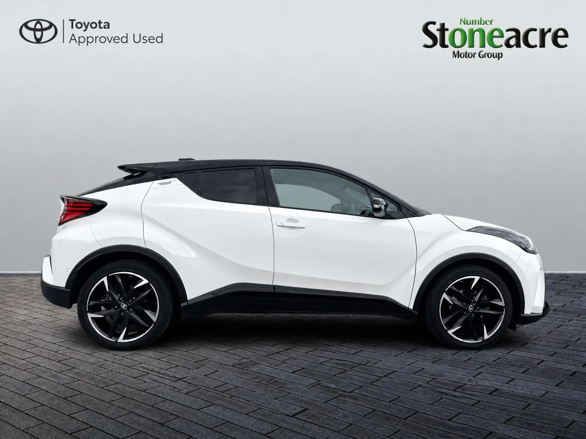 Toyota C-HR Self-Charging Hybrid 1.8 Hybrid GR Sport 5dr CVT AF23OZG Image 2 Toyota C-HR Self-Charging Hybrid 1.8 Hybrid GR Sport 5dr CVT AF23OZG Image 2