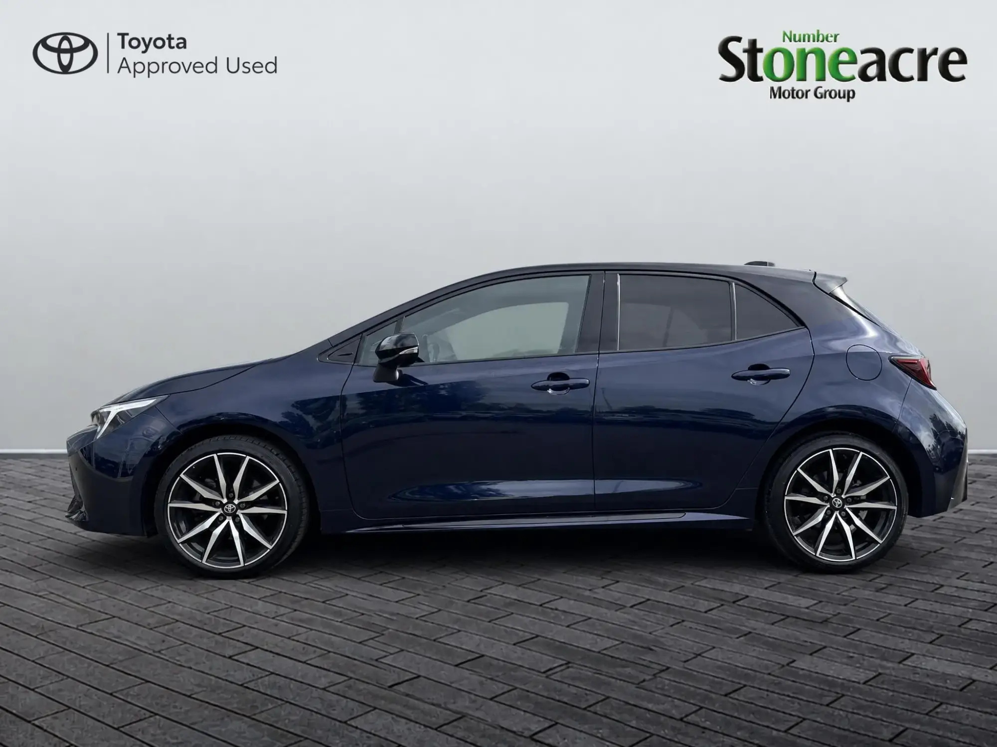 Toyota Corolla Hybrid Image 6 Toyota Corolla Hybrid Image 6