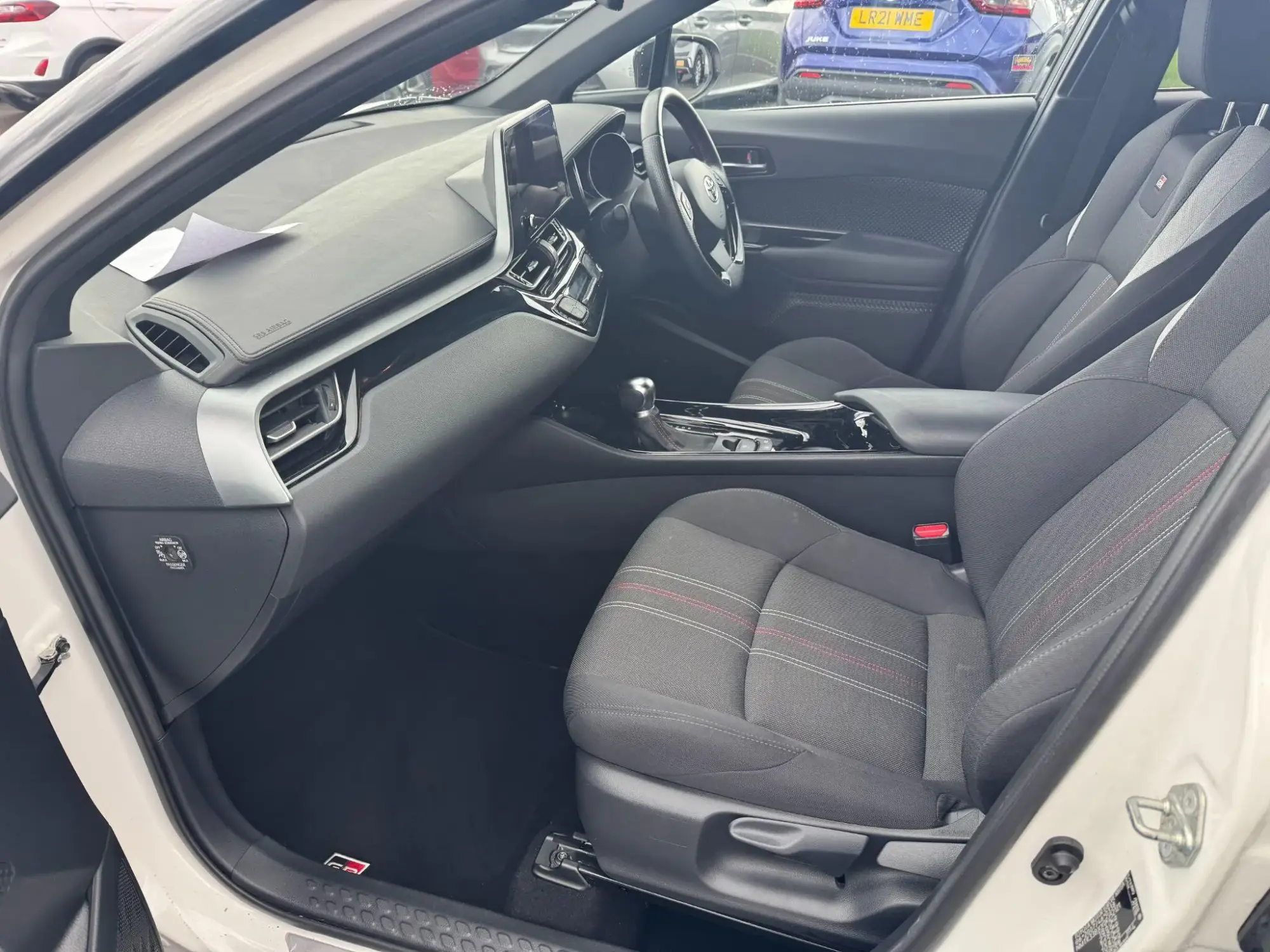 Toyota C-HR Self-Charging Hybrid Image 14 Toyota C-HR Self-Charging Hybrid Image 14