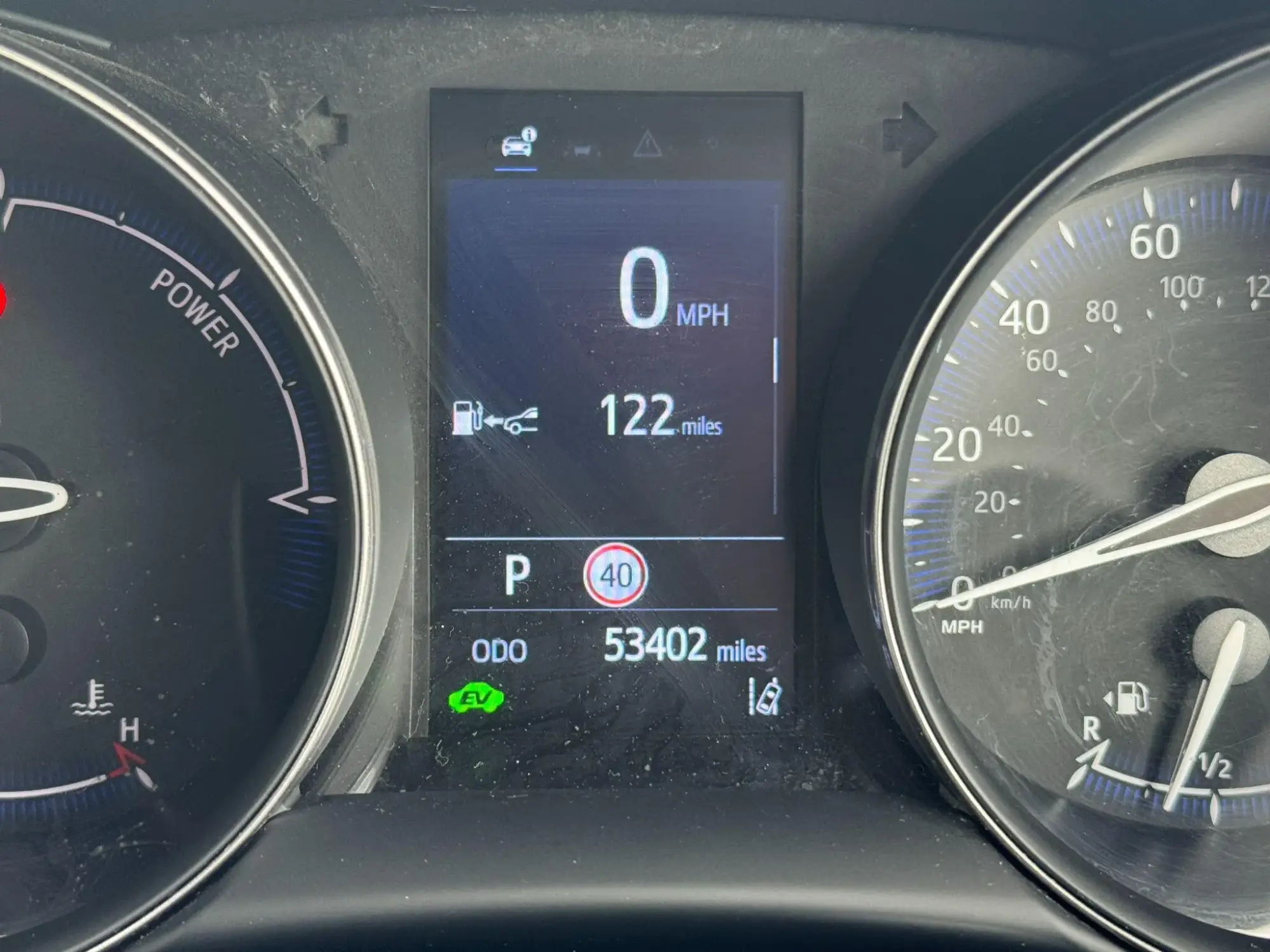 Toyota C-HR Self-Charging Hybrid Image 17 Toyota C-HR Self-Charging Hybrid Image 17