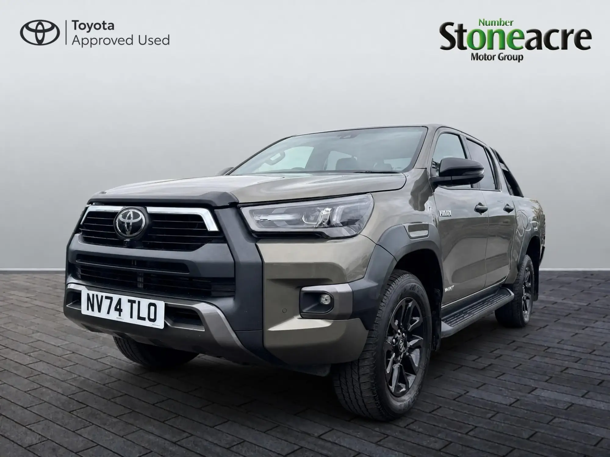 Toyota Hilux Image 6