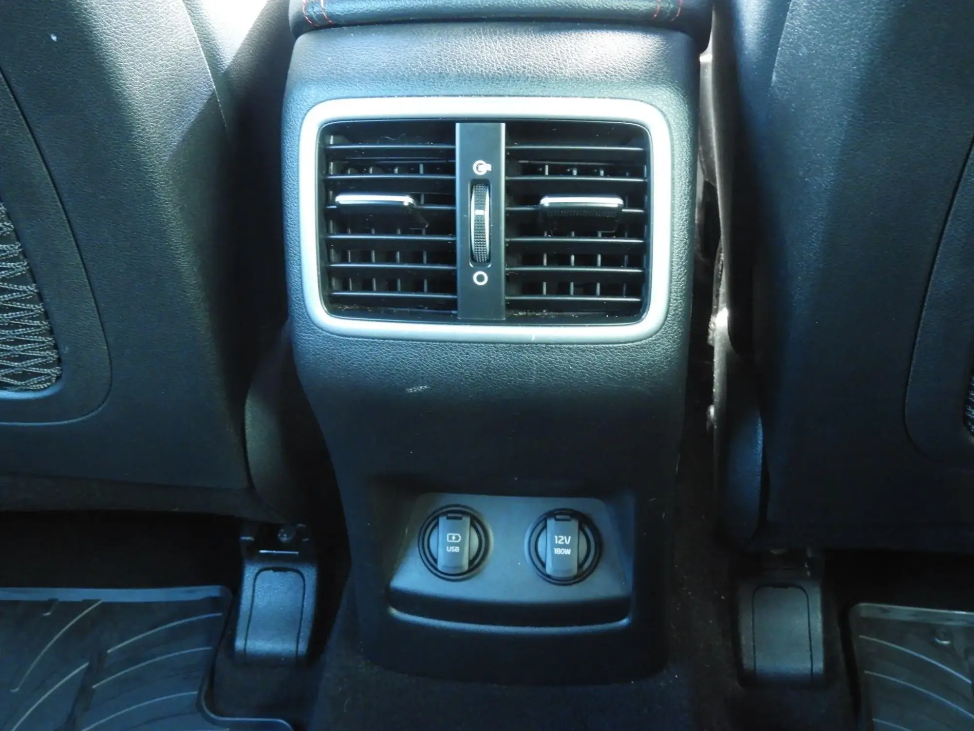 Kia Sportage Image 24 Kia Sportage Image 24
