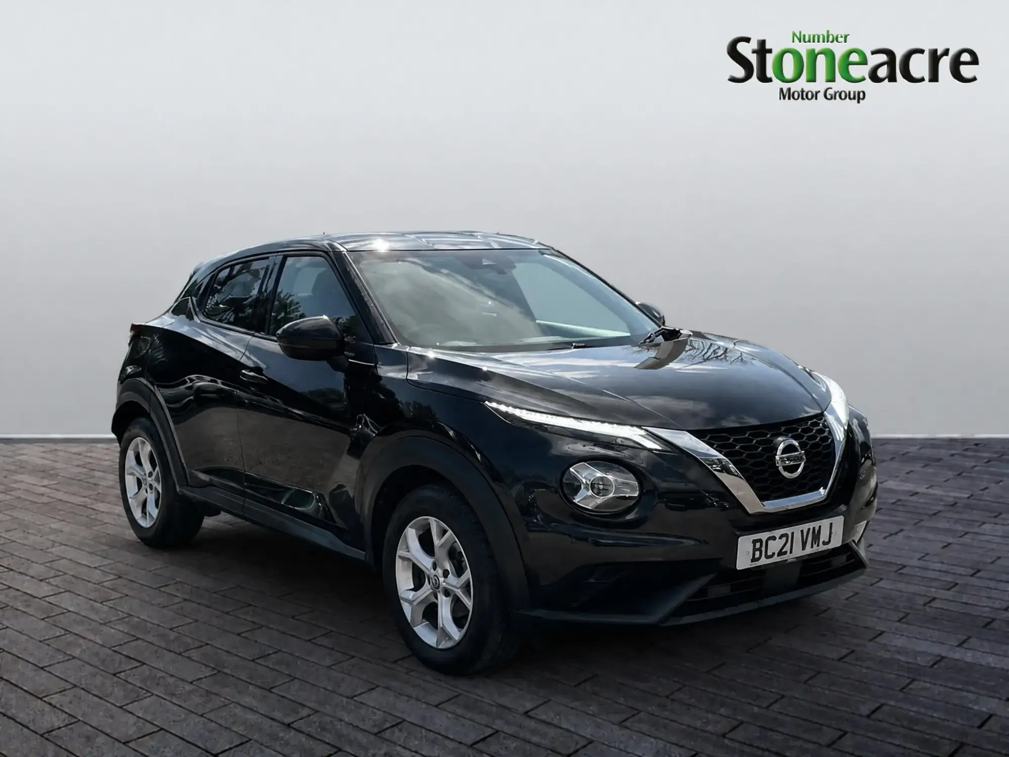 Nissan Juke 1.0 DiG-T N-Connecta 5dr BC21VWJ Image 1