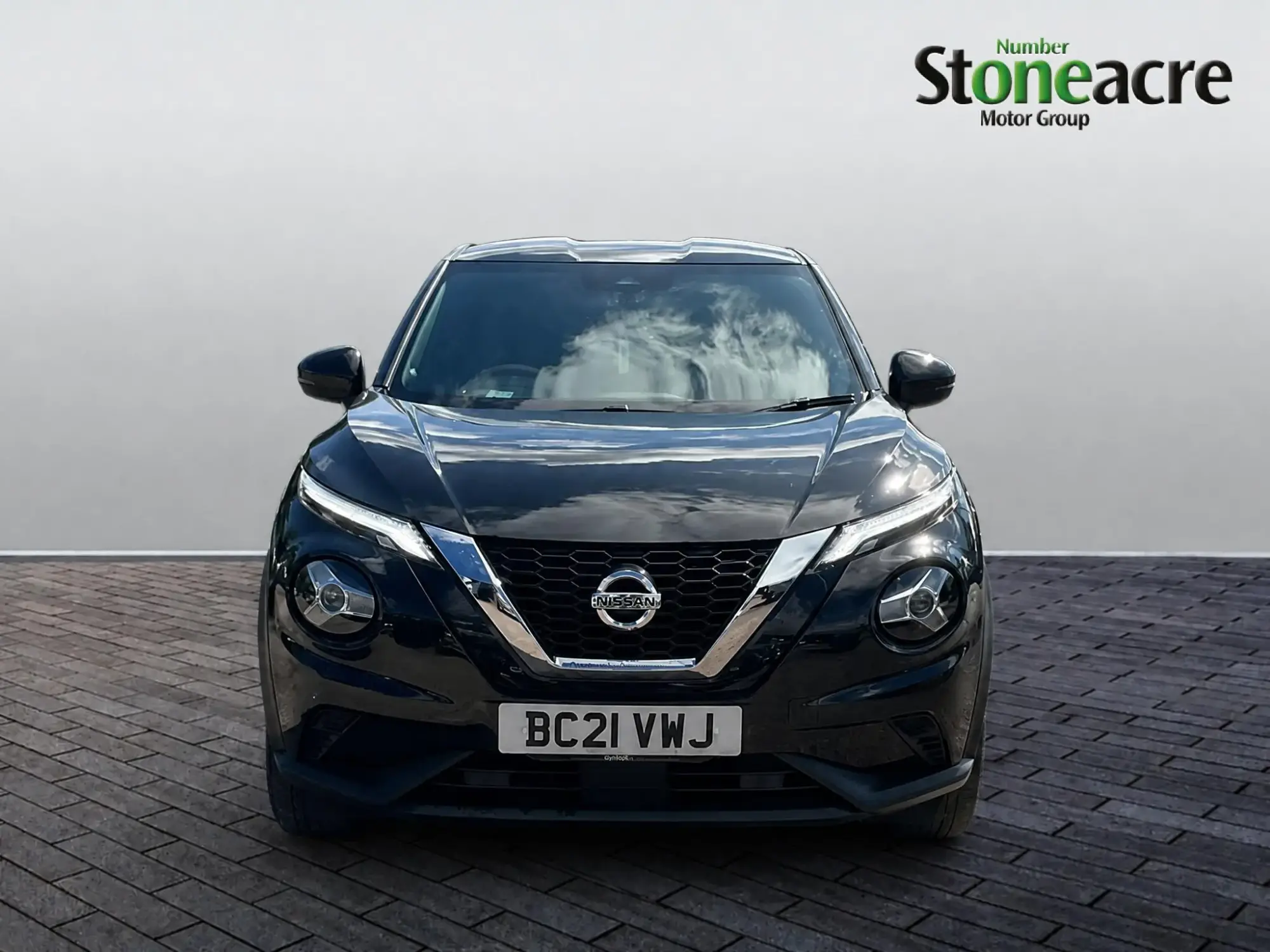 Nissan Juke 1.0 DiG-T N-Connecta 5dr BC21VWJ Image 2