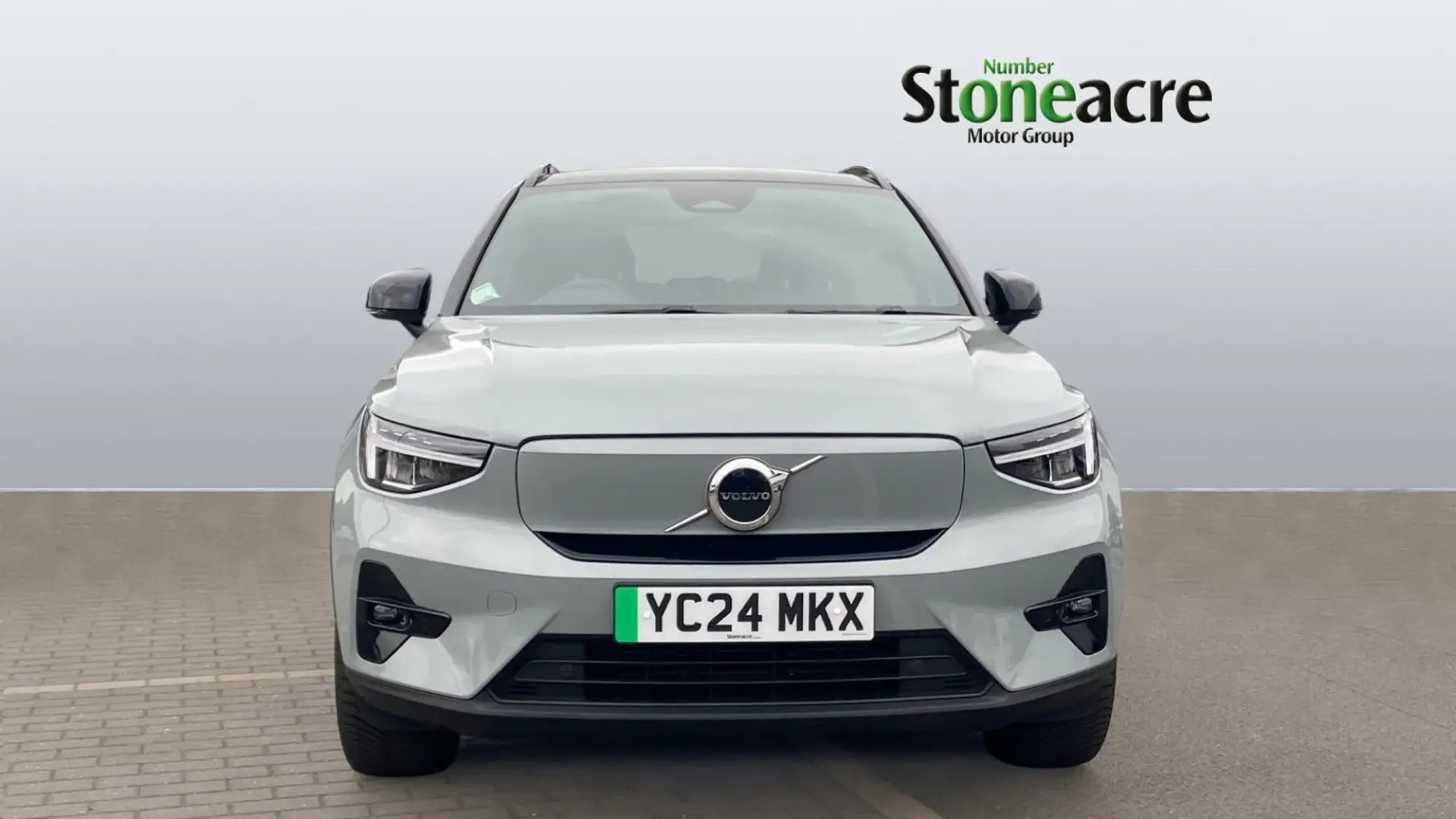 Volvo XC40 Recharge Electric 175kW Recharge Plus 69kWh 5dr Auto YC24MKX Image 2 Volvo XC40 Recharge Electric 175kW Recharge Plus 69kWh 5dr Auto YC24MKX Image 2