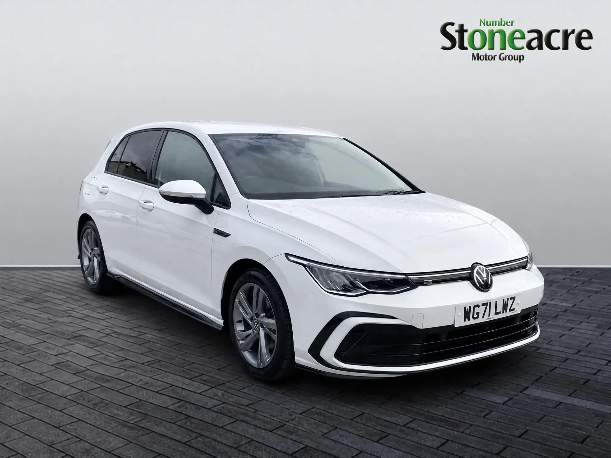 Volkswagen Golf 1.5 eTSI MHEV R-Line DSG Euro 6 (s/s) 5dr WG71LWZ Image 1 Volkswagen Golf 1.5 eTSI MHEV R-Line DSG Euro 6 (s/s) 5dr WG71LWZ Image 1