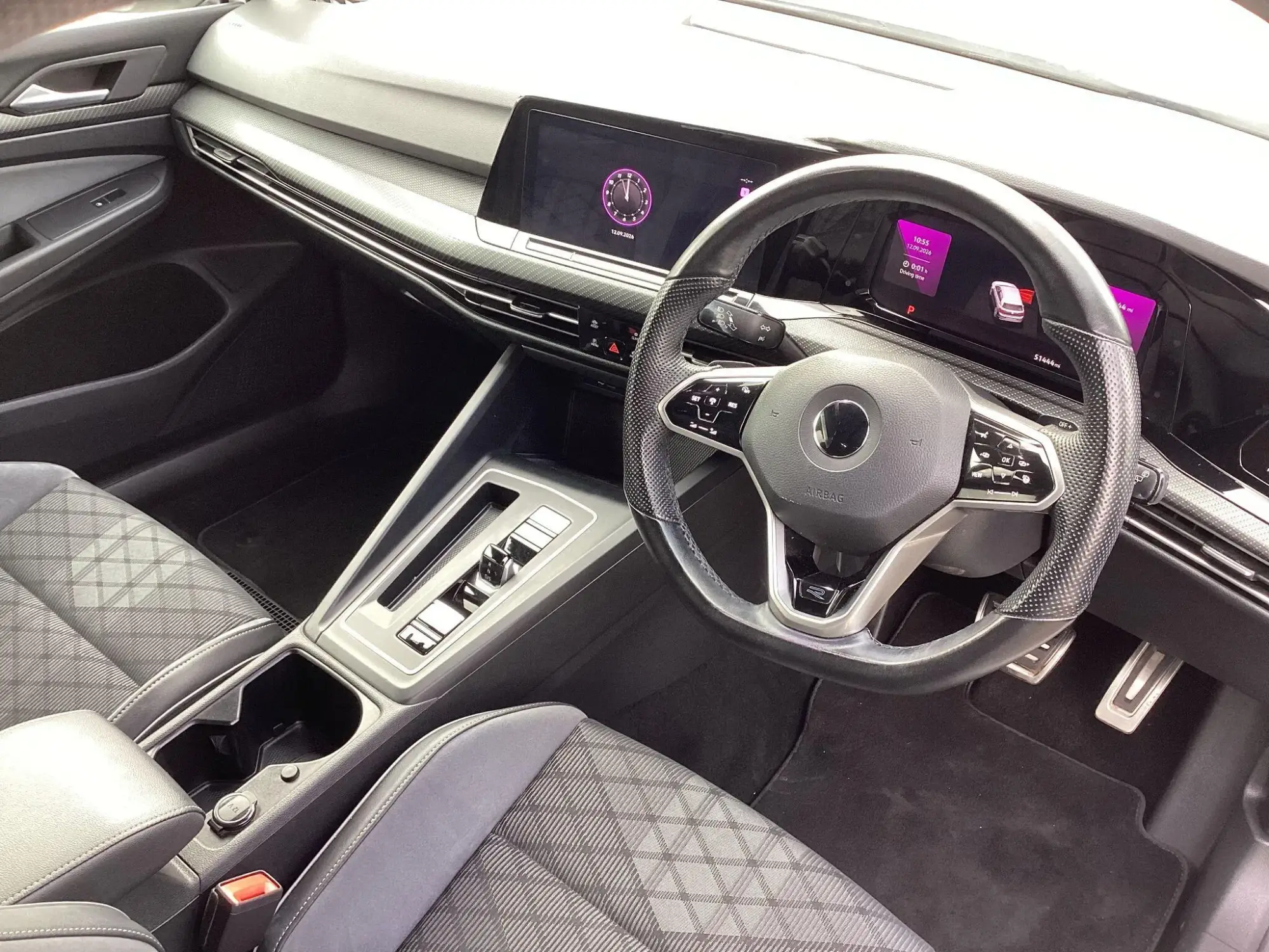 Volkswagen Golf Image 11