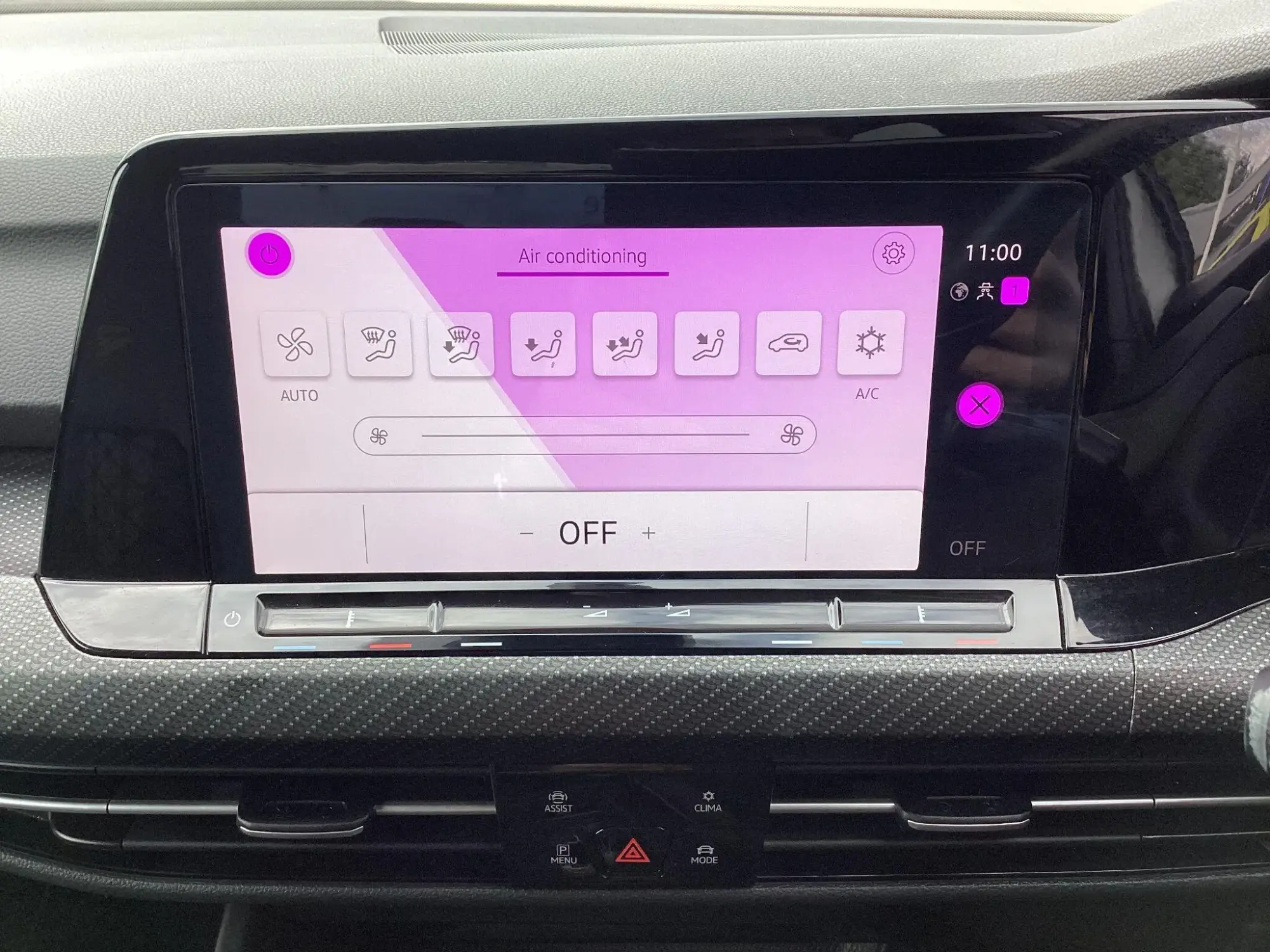 Volkswagen Golf Image 24
