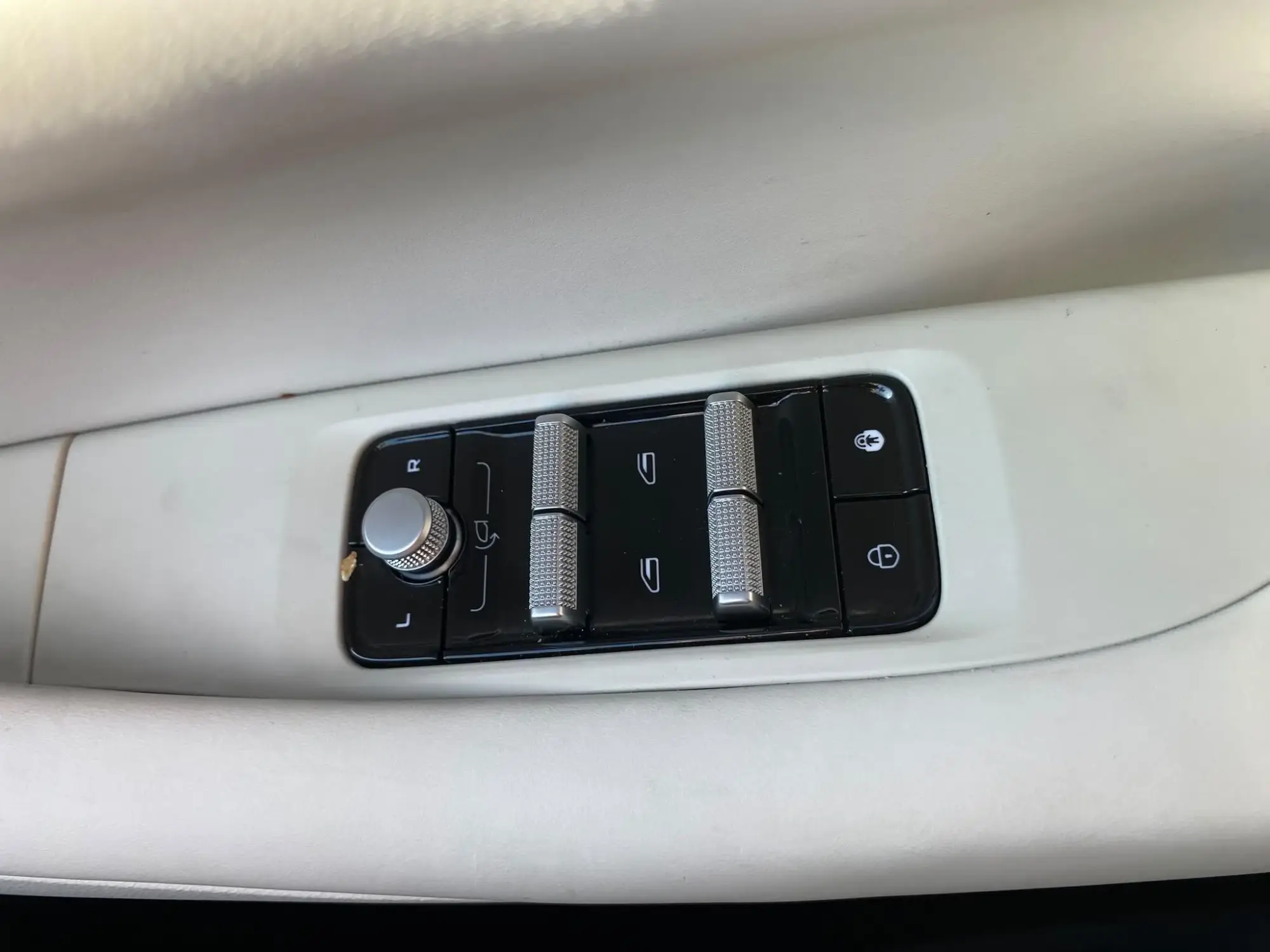 Geely Starray EM-i Image 12 Geely Starray EM-i Image 12