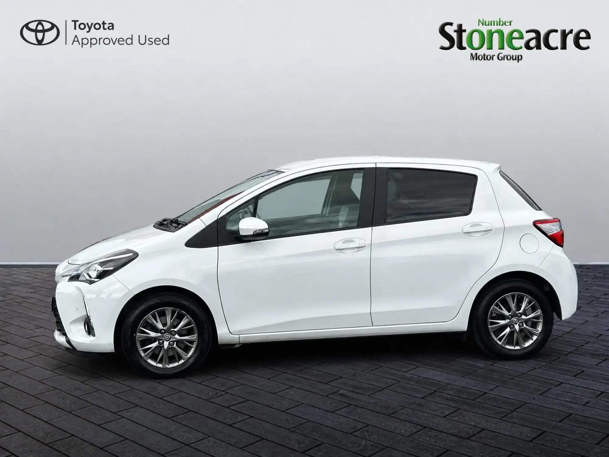 Toyota Yaris Image 6