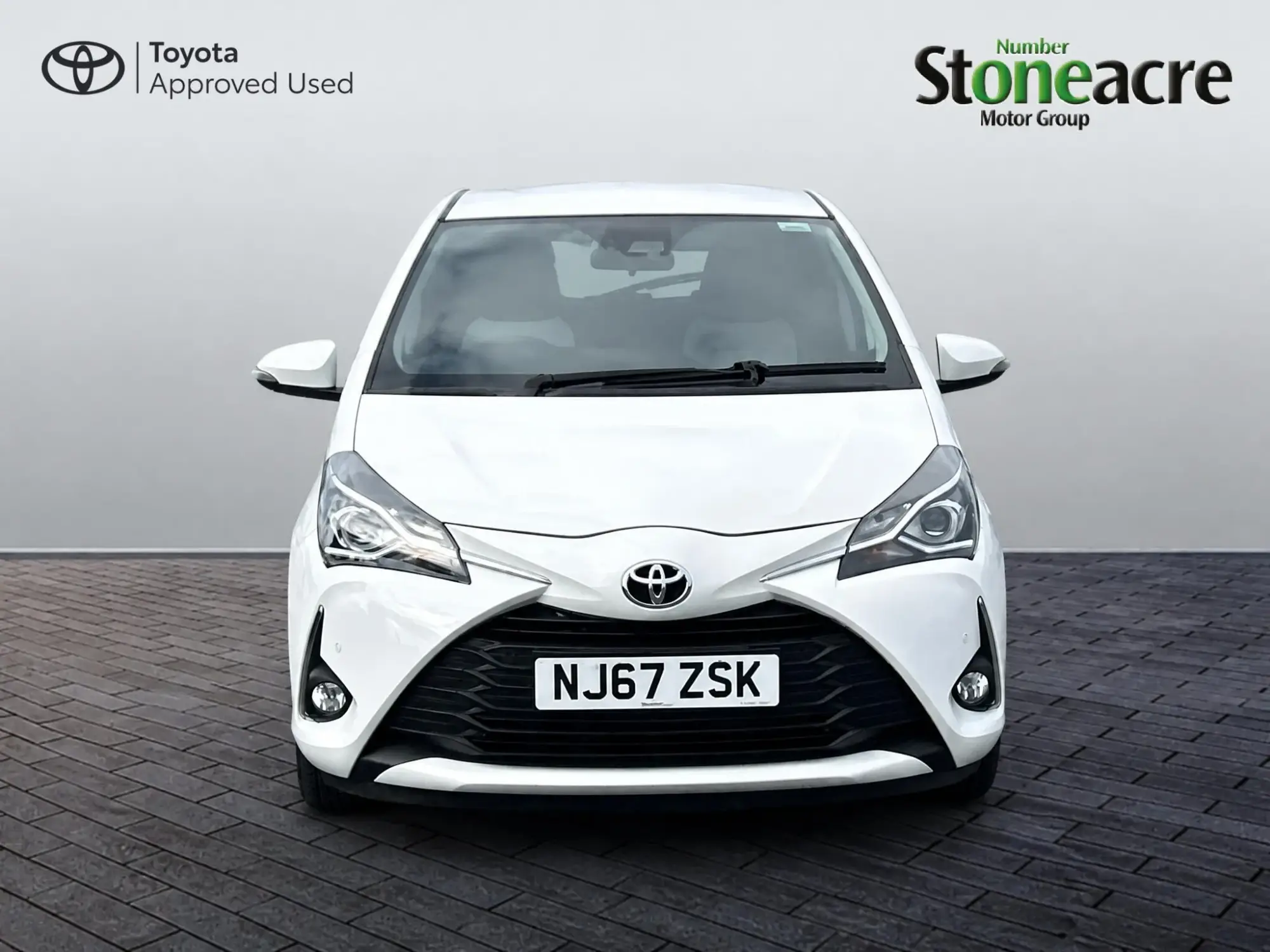 Toyota Yaris Image 8