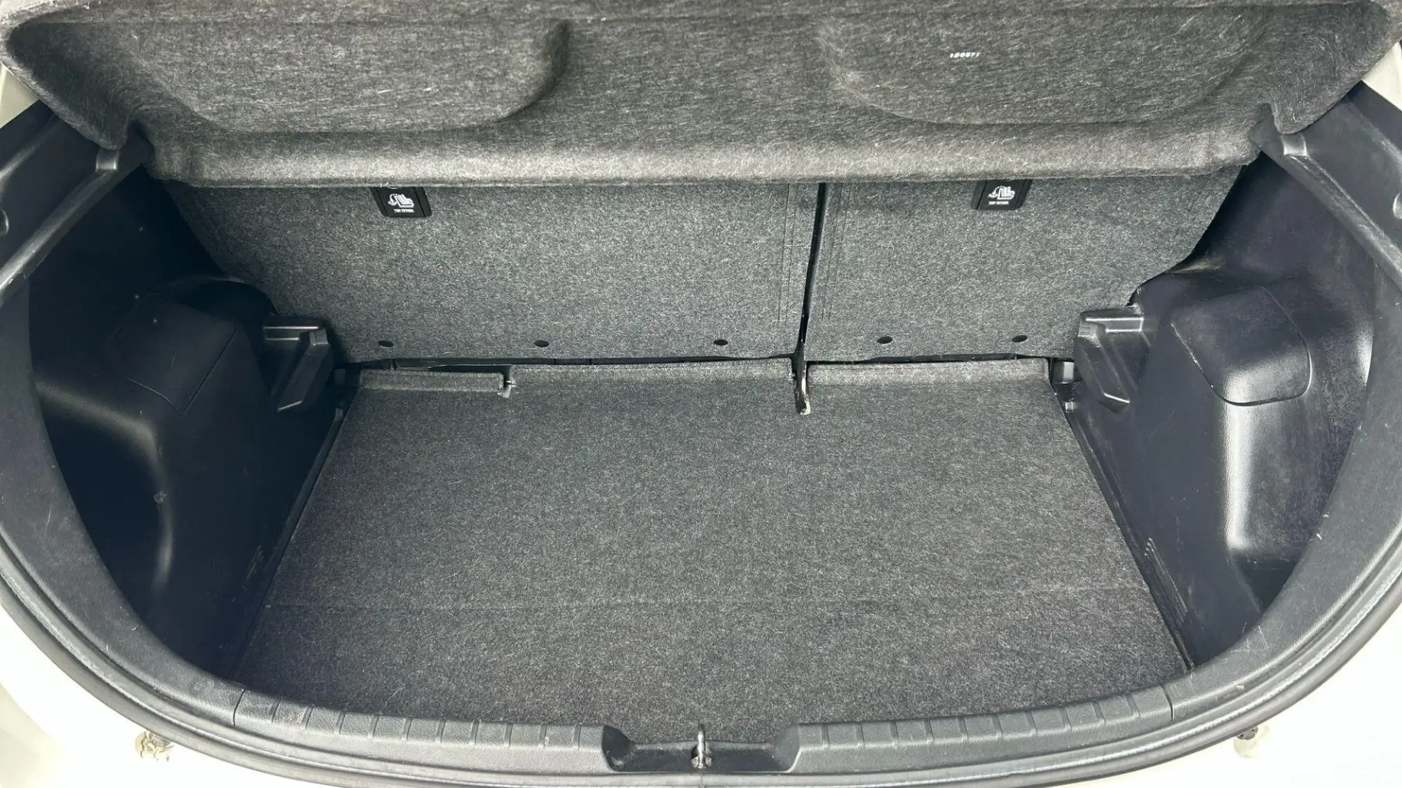 Toyota Yaris Image 18