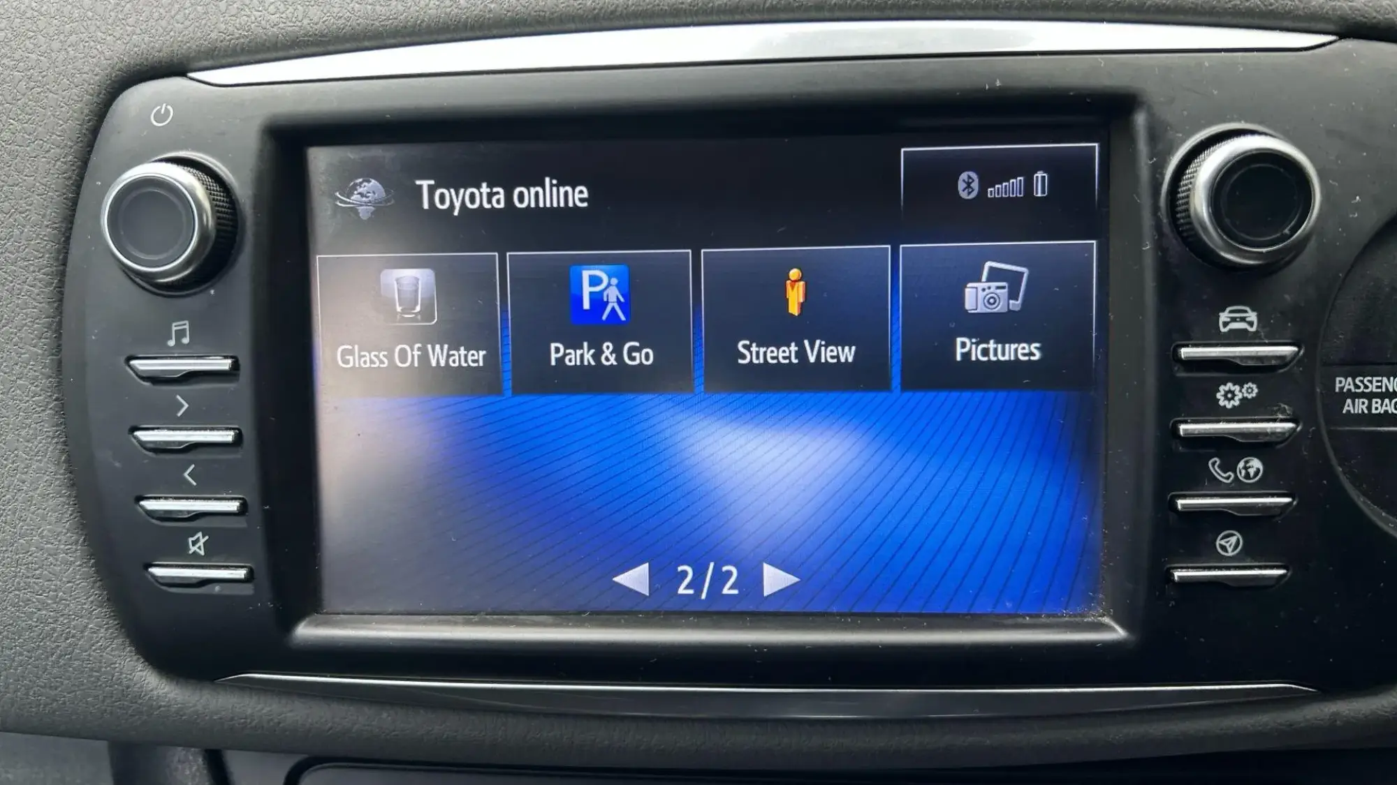 Toyota Yaris Image 25
