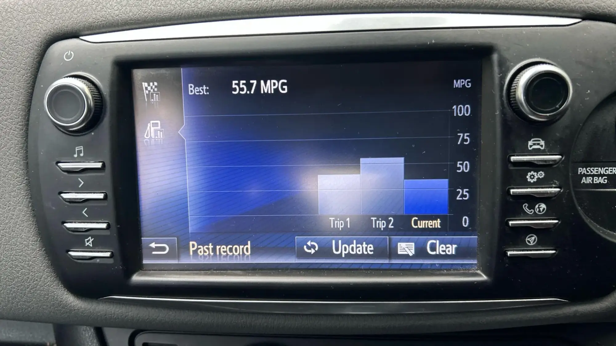 Toyota Yaris Image 29